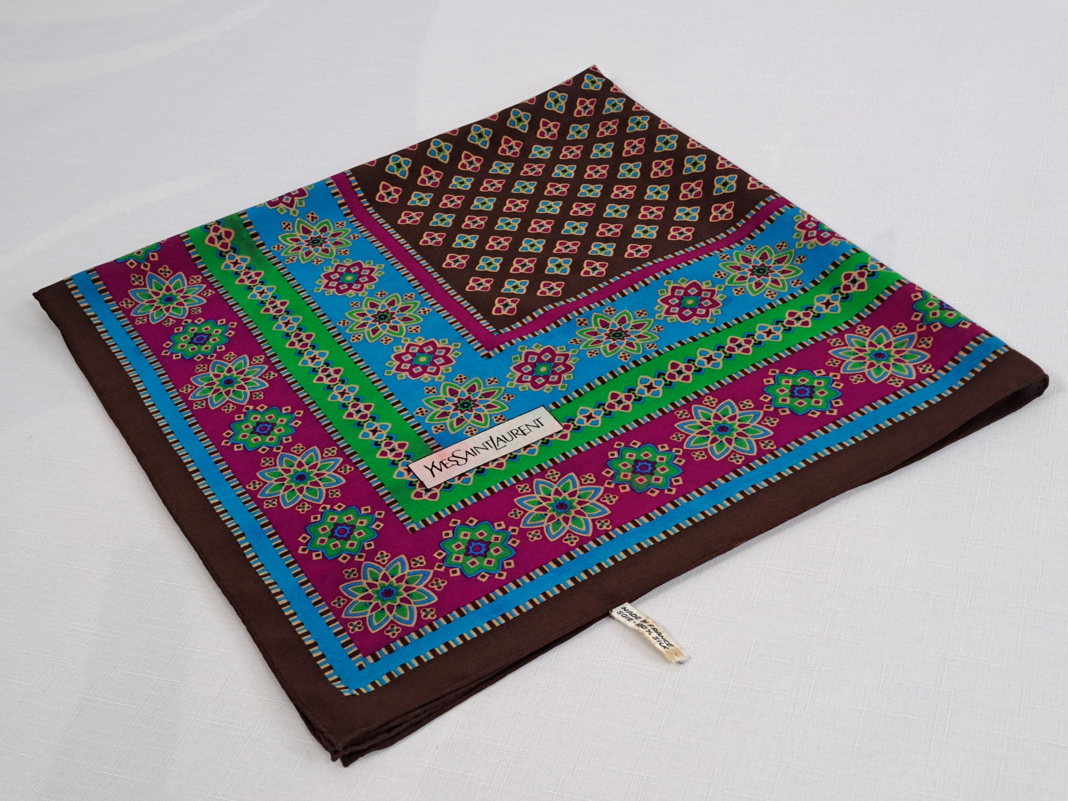 Vintage × Yves Saint Laurent Vintage Yves Saint Laurent geometric flower pattern scarf. Size ONE SIZE - 1 Thumbnail