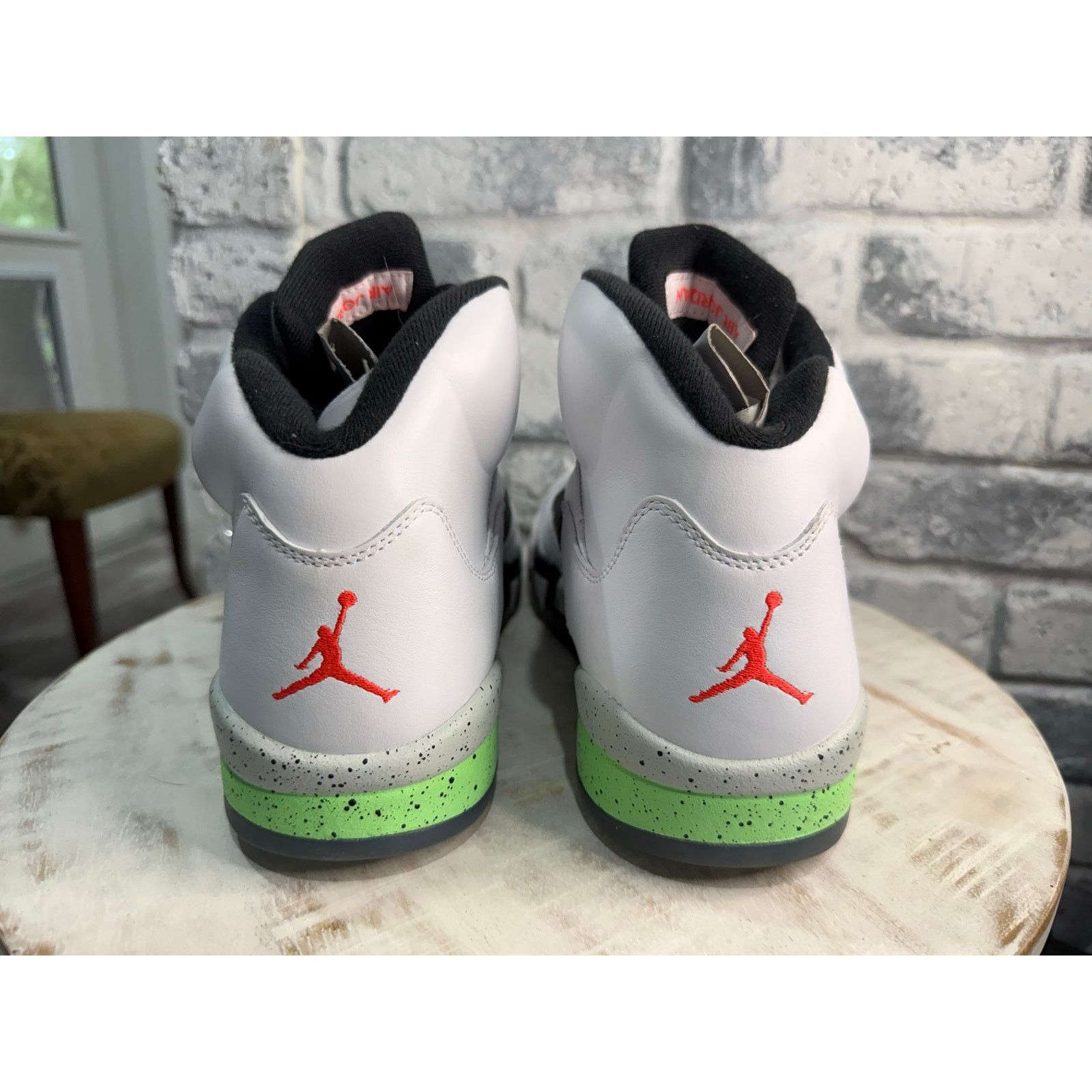 Jordan Brand Jordan 5 Retro Poison Green Size 11 136027-115 VNDS Size US 11 / EU 44 - 4 Thumbnail