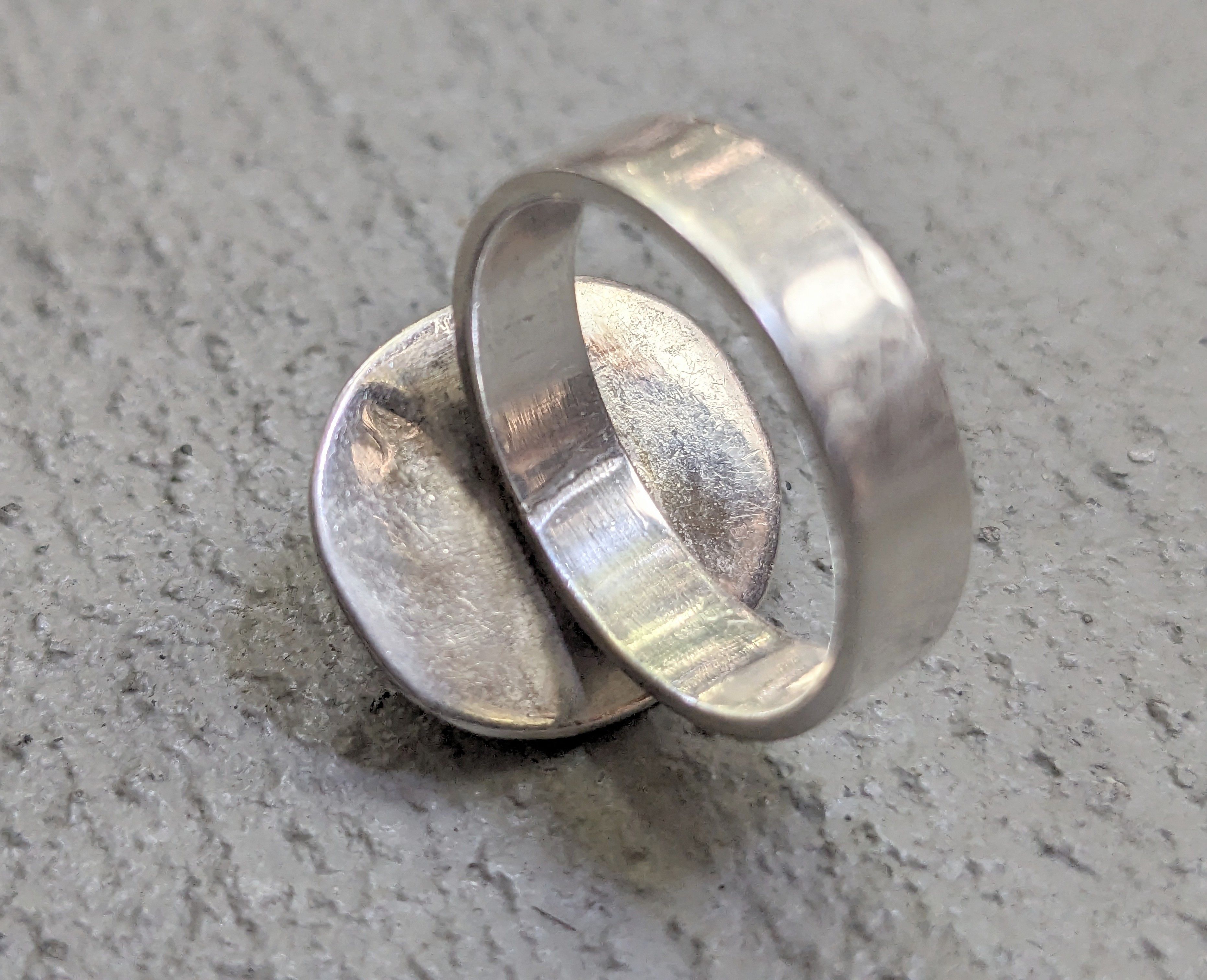 Jewelry × Vintage Vintage Sterling Silver Ring Orange Carnelian 8.25 Hammered Size ONE SIZE - 9 Thumbnail