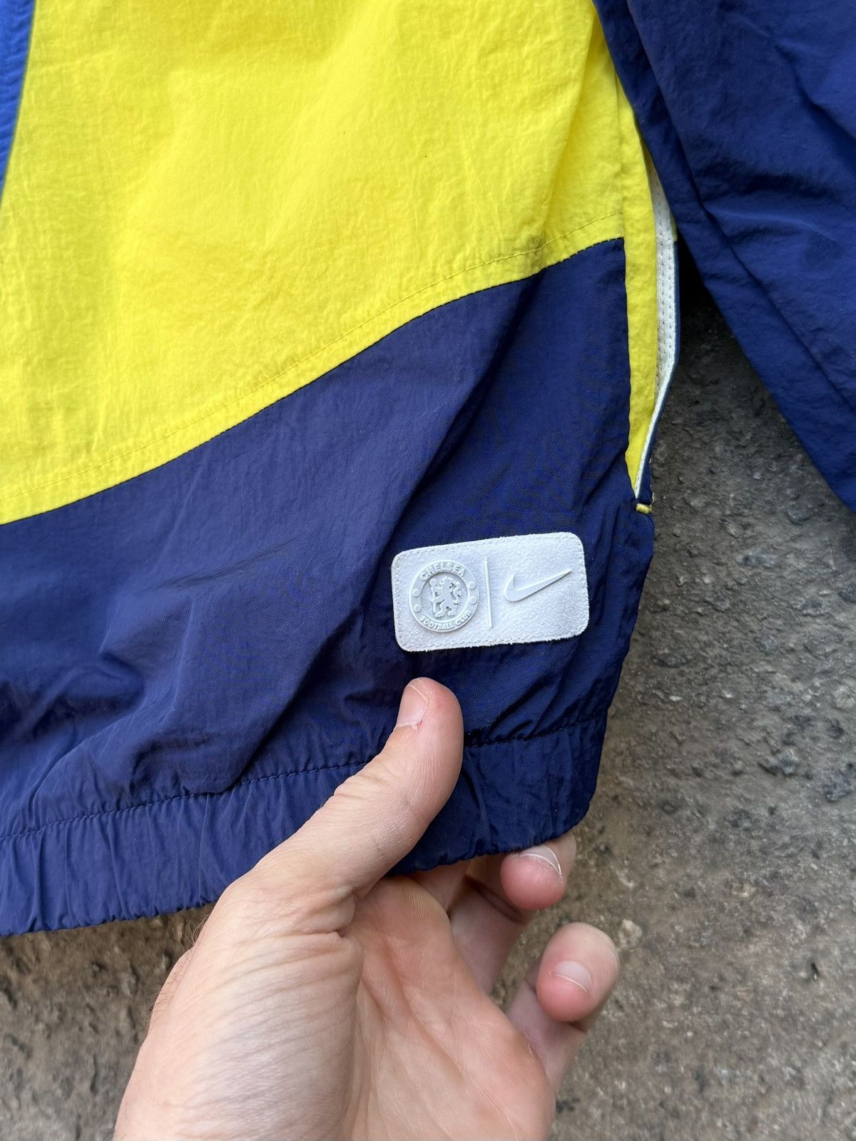 Nike Nike Y2K Chelsea Track Soccer Nylon Blokecore Drill Jacket Size US M / EU 48-50 / 2 - 11 Thumbnail