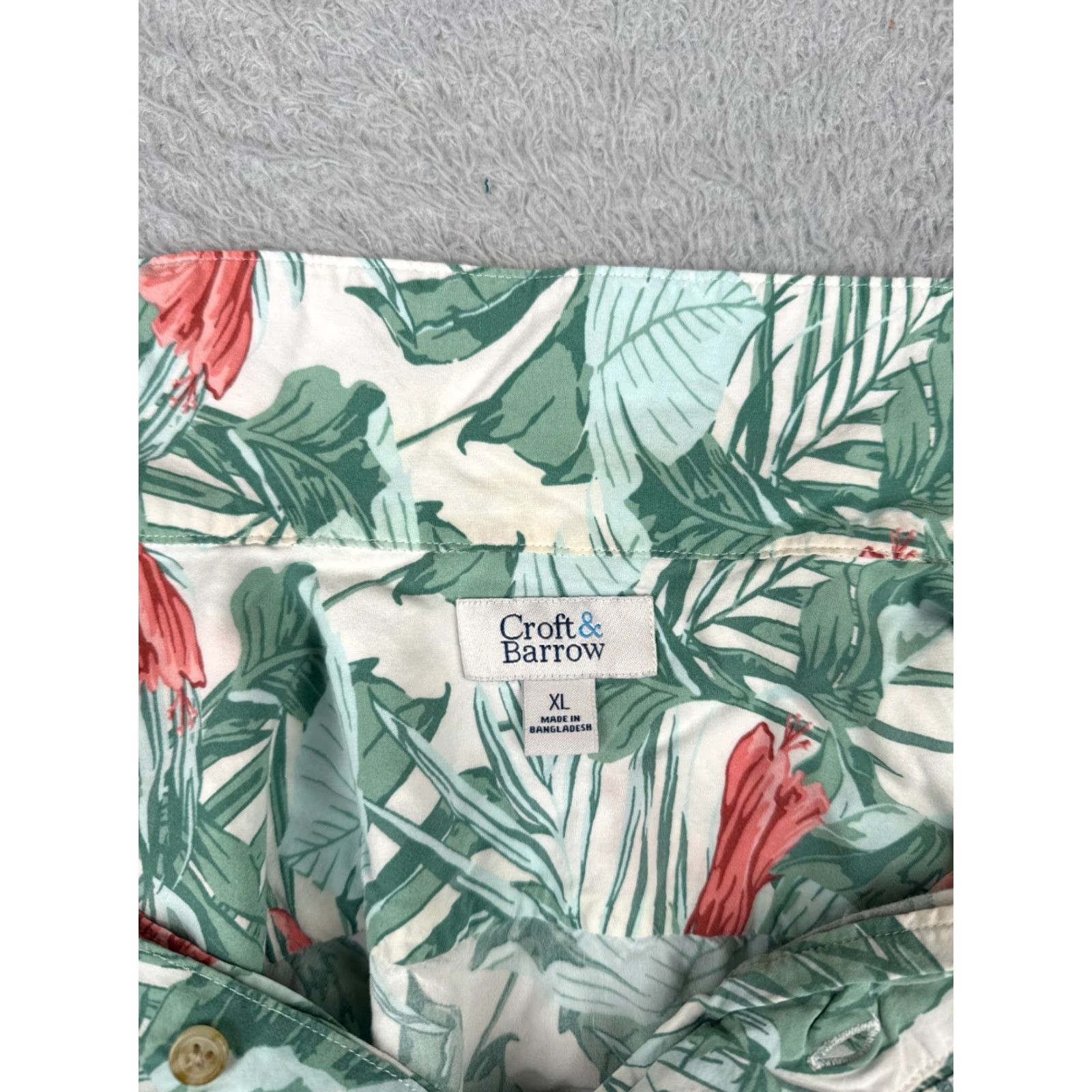 Croft & Barrow VINTAGE Croft & Barrow Hawaiian Shirt Men XL Green Red Floral Button-Up Rayon Aloha Mens Size US XL / EU 56 / 4 - 3 Thumbnail