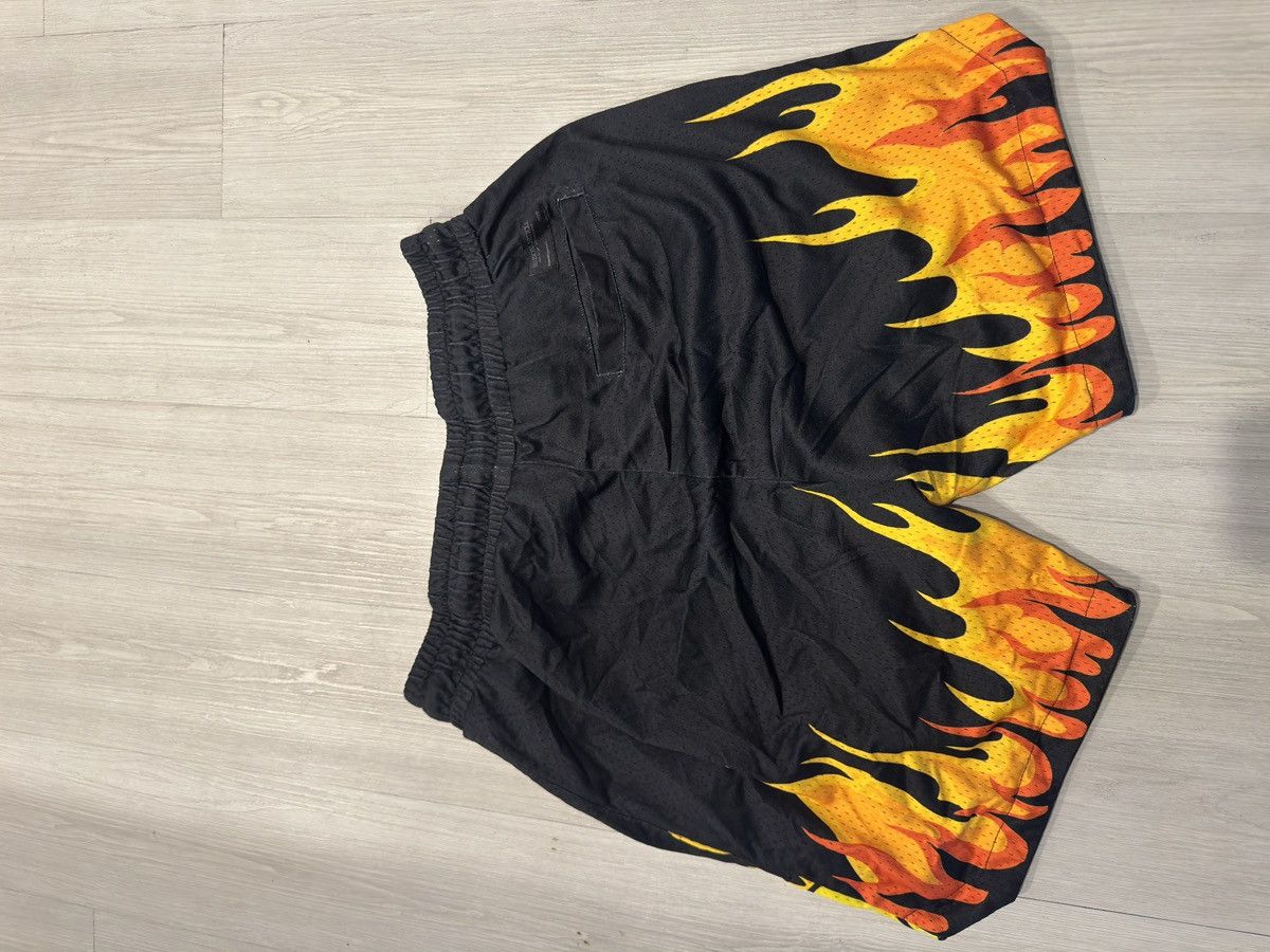 Designer Vintage Casual Shorts Size US 32 / EU 48 - 3 Thumbnail