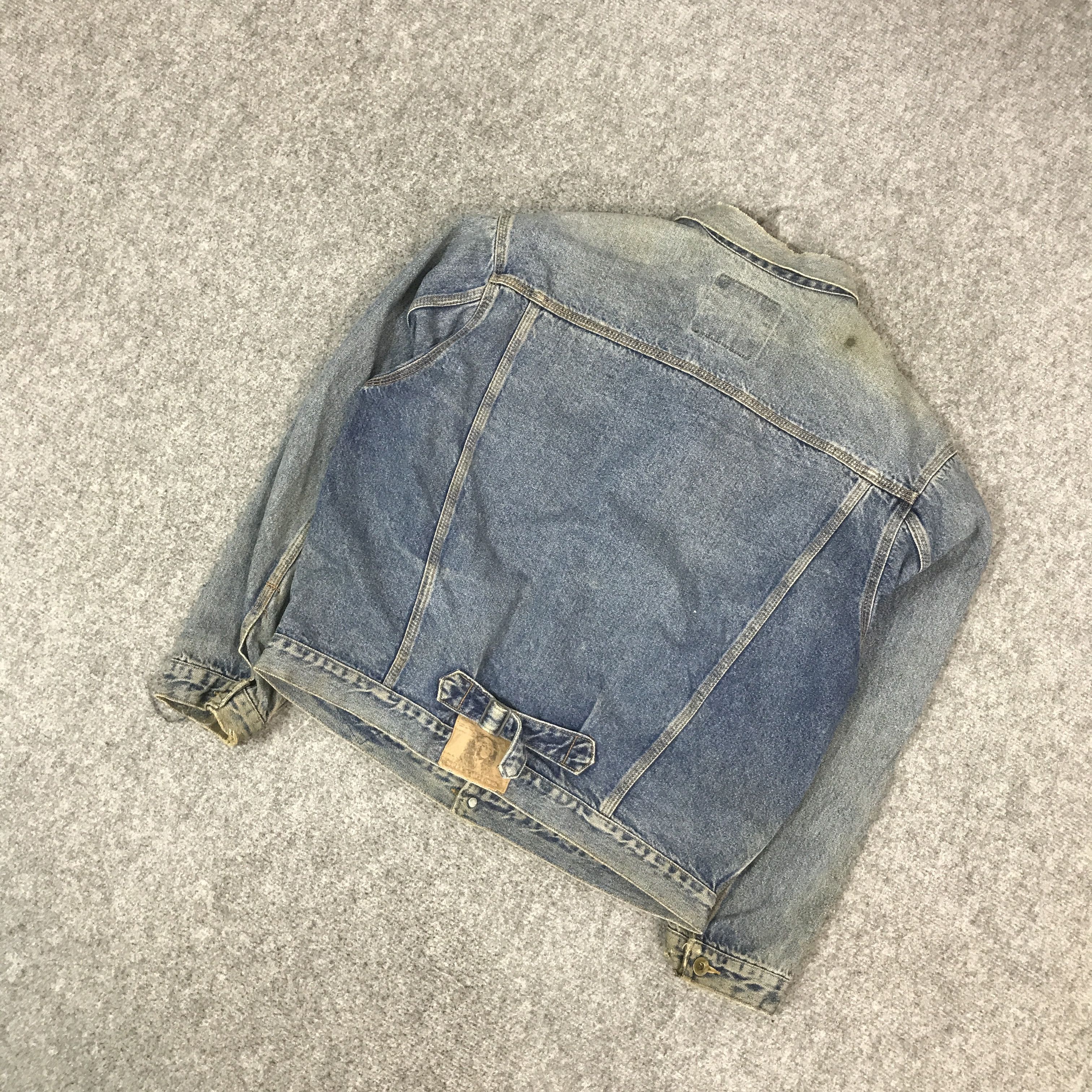 Spellbound VINTAGE SPELL BOUND DISTRESSED STYLE DENIM JEANS JACKET Size US L / EU 52-54 / 3 - 6 Thumbnail