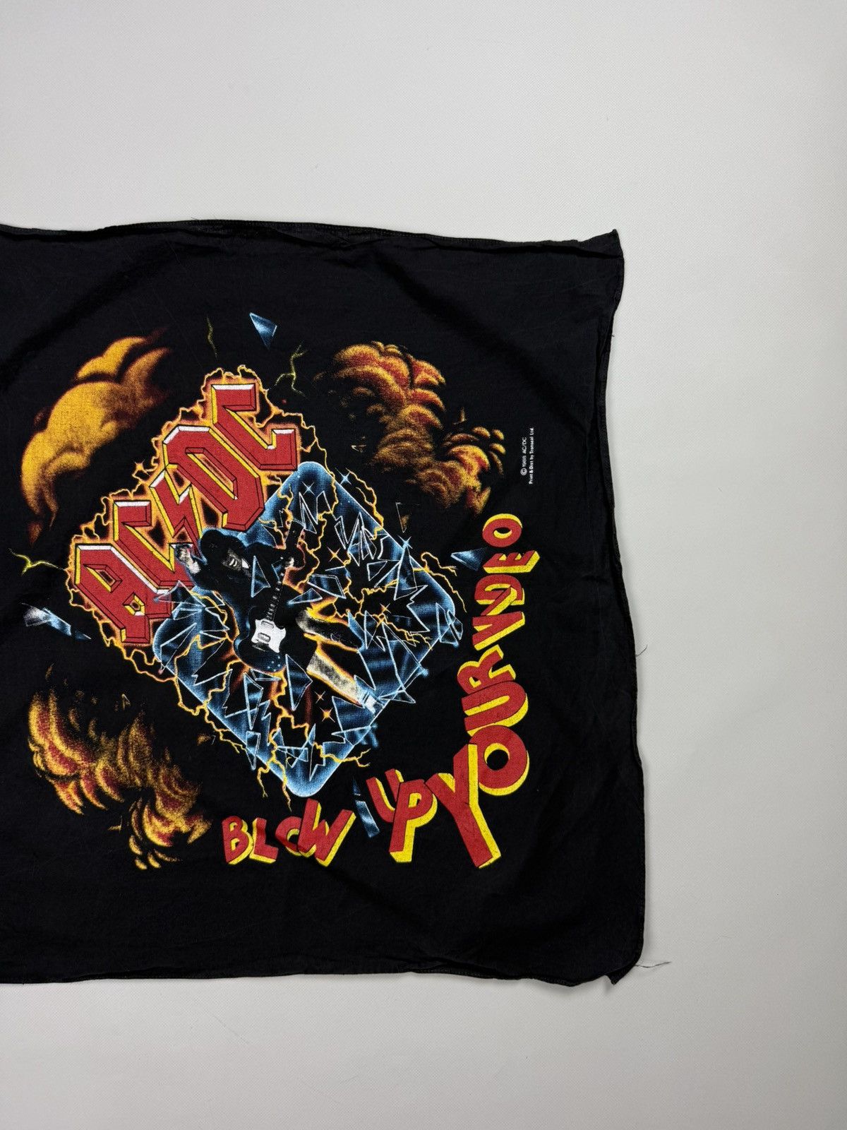Band Tees × Vintage Vintage 1988 AC/DC Blow Up Your Video Handkerchief Size ONE SIZE - 3 Thumbnail