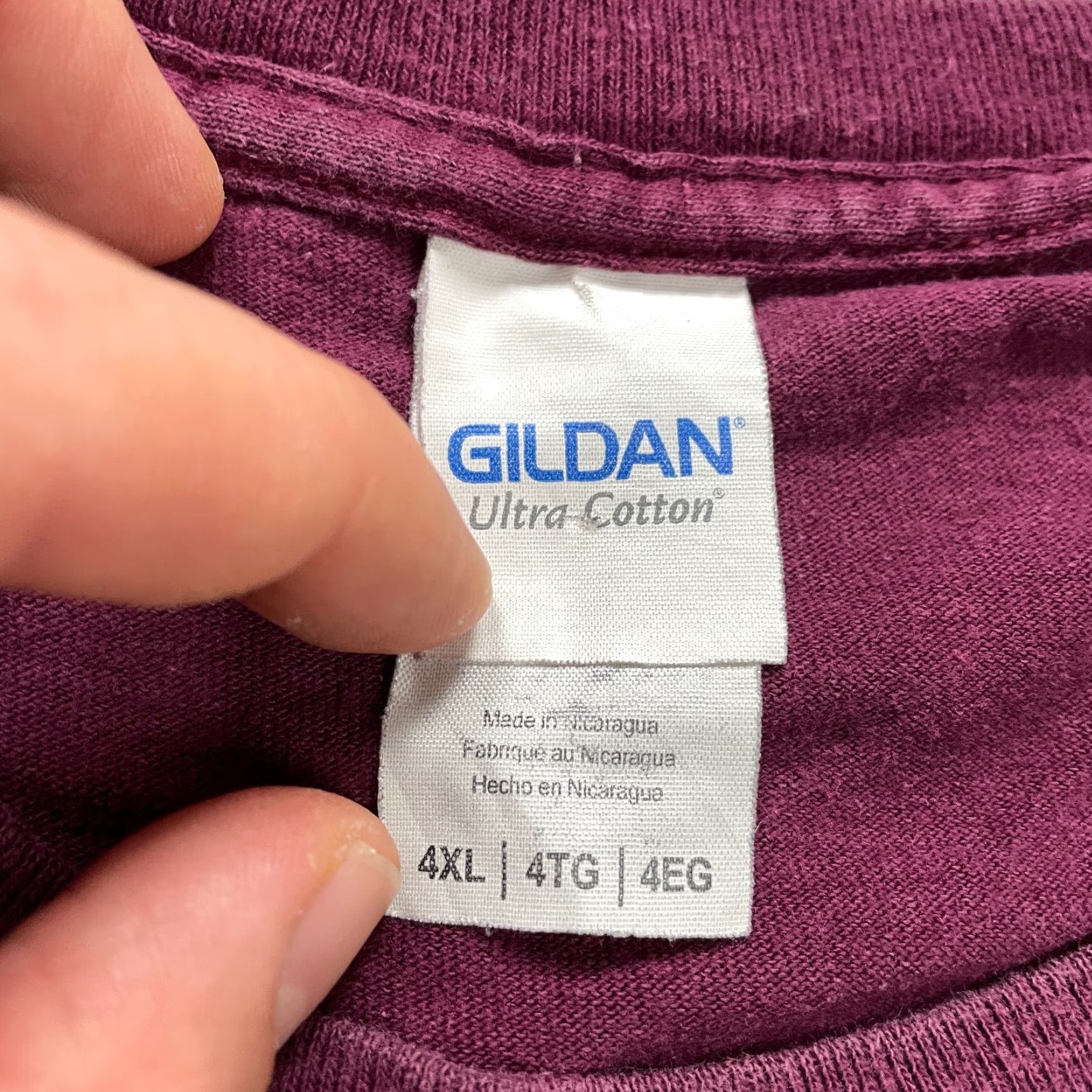 Gildan Vintage Gildan Ultra Cotton Graphic T-Shirt Men 4XL Crew Neck Short Sleeve Maroon Outdoor Size US XXL / EU 58 / 5 - 6 Thumbnail