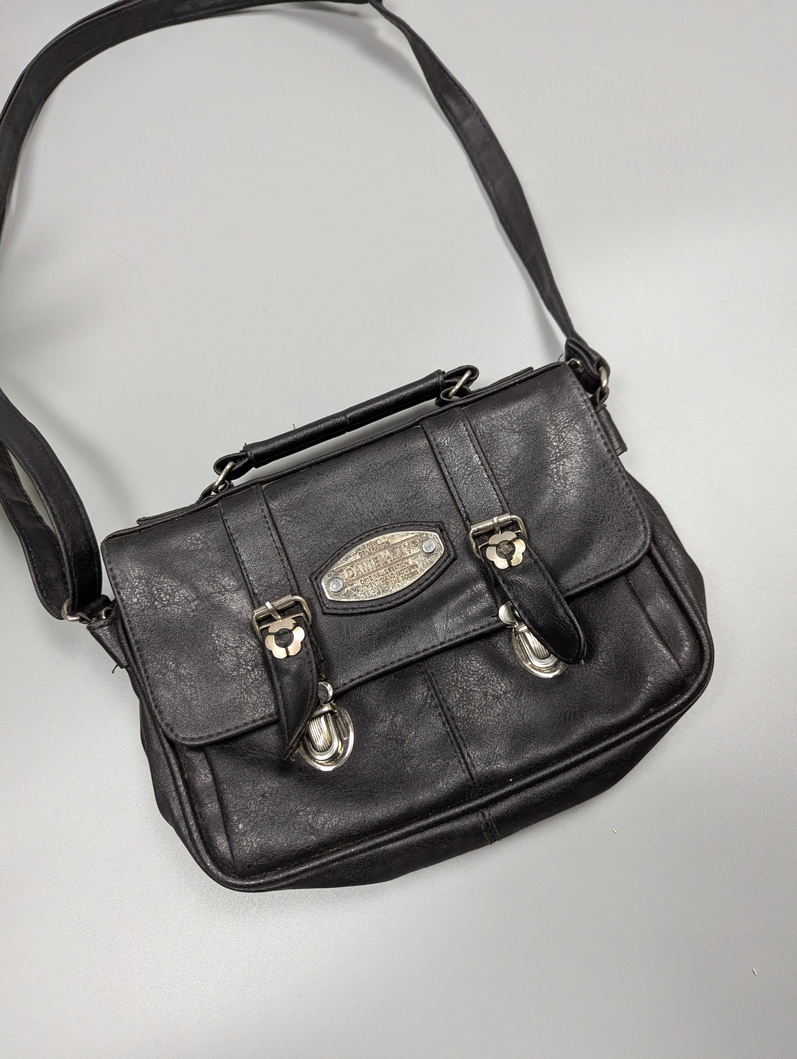 Vintage Vintage Daniel Ray Black Leather Shoulder Bag Size ONE SIZE - 3 Thumbnail