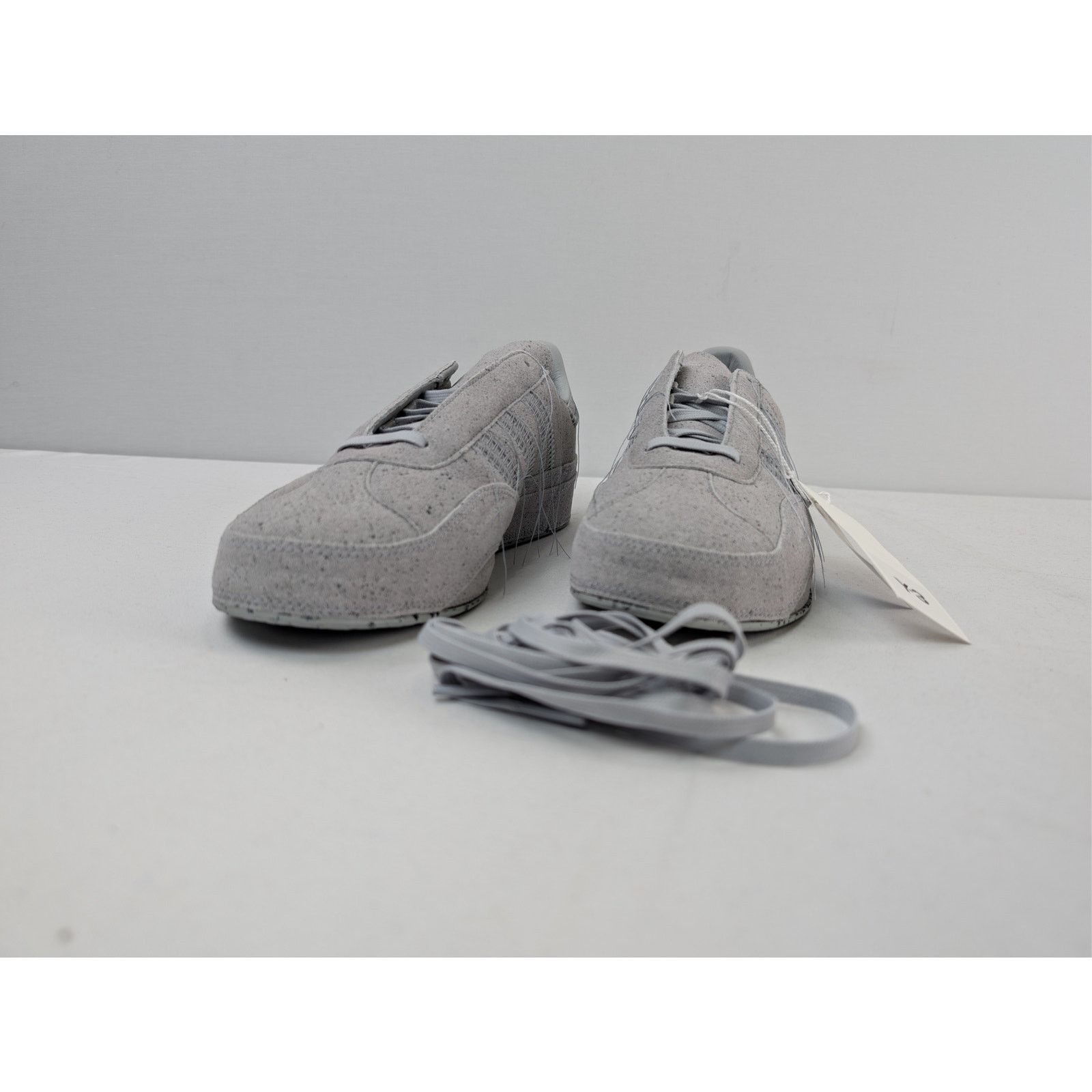 Y-3 o1rshd1 Gazelle Low-Top Sneakers in Gray Size US 8 / EU 41 - 8 Thumbnail