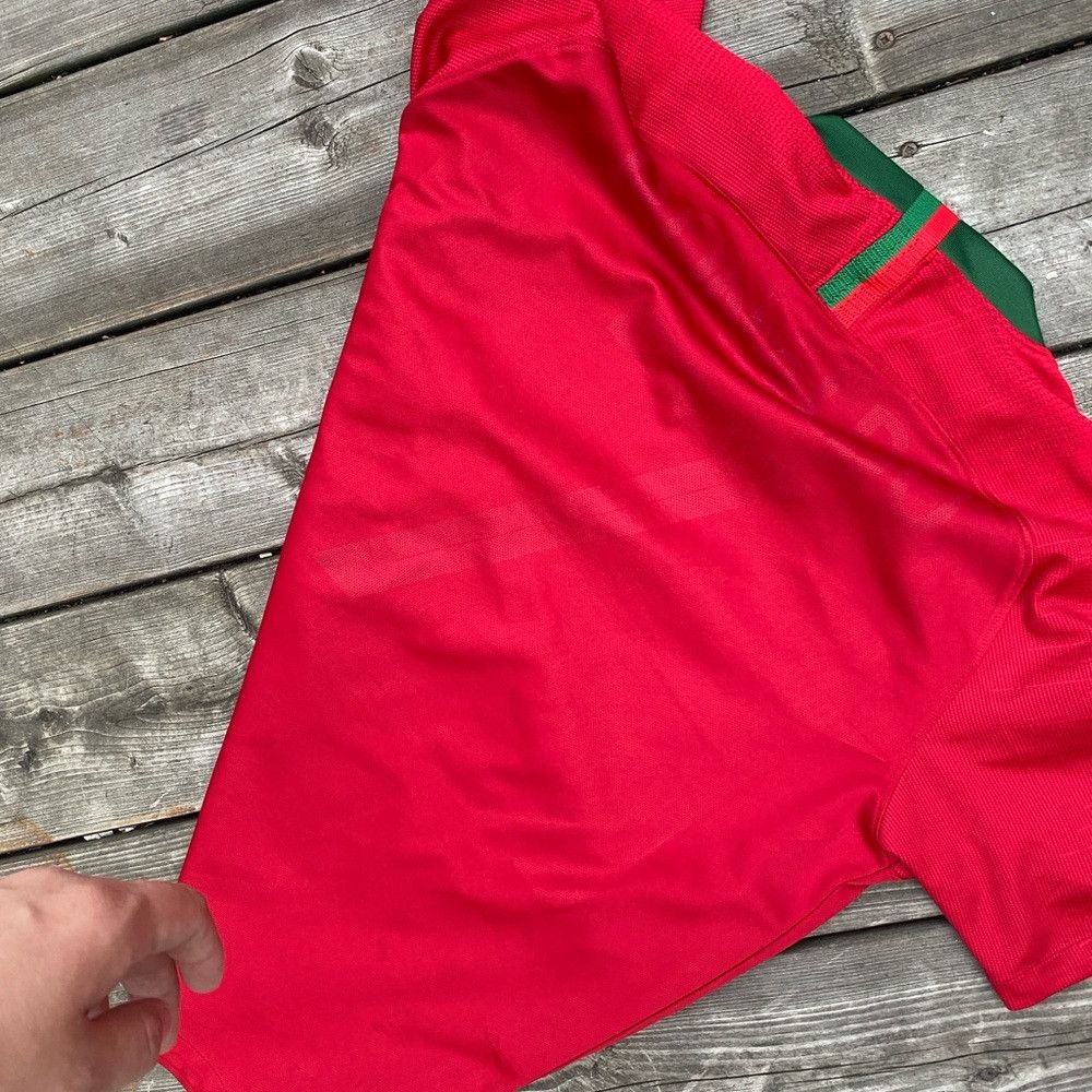 Nike 2018/19 Nike Portugal Home Jersey #7 Christiano Ronaldo Jer Size US M / EU 48-50 / 2 - 7 Thumbnail