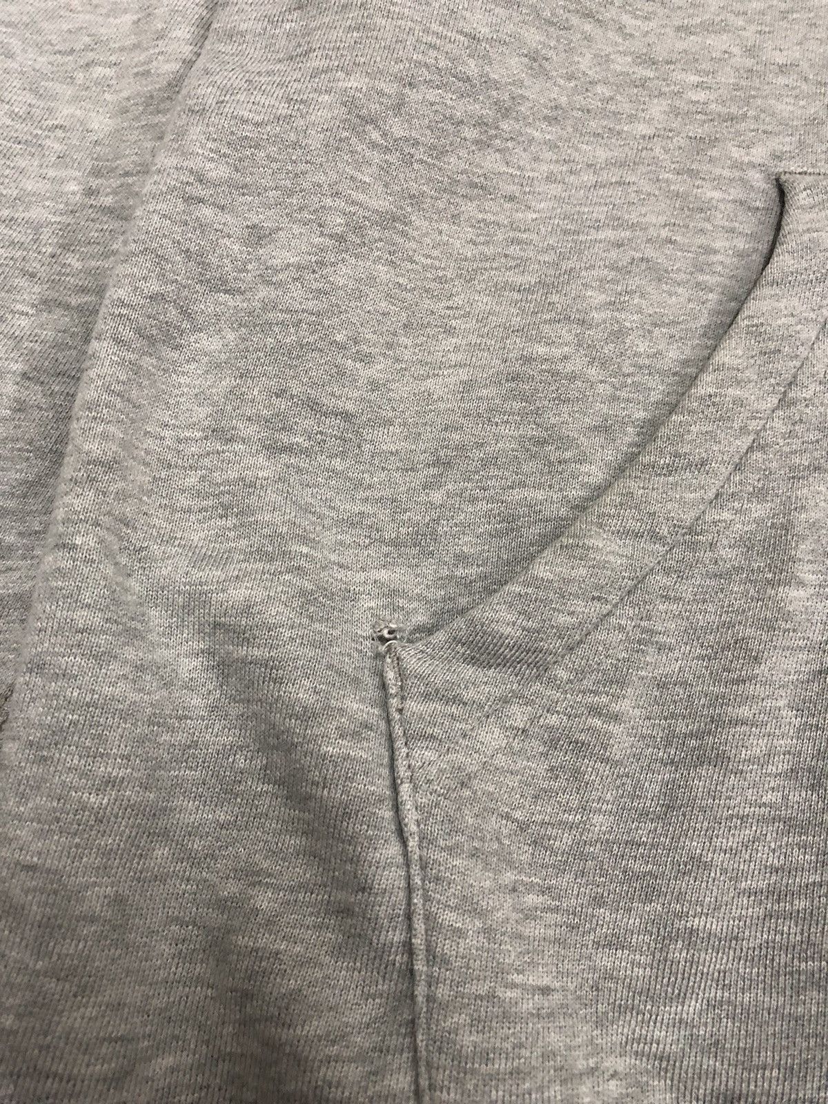 Star Wars × Uniqlo STAR WARS X UNIQLO HOODIE SPELL OUT LOGO Size US M / EU 48-50 / 2 - 4 Thumbnail