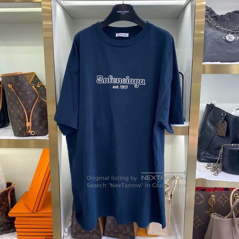 Balenciaga Balenciaga Navy Blue Embroidered Logo Short Sleeve T-Shirt Size US S / EU 44-46 / 1 - 1 Thumbnail