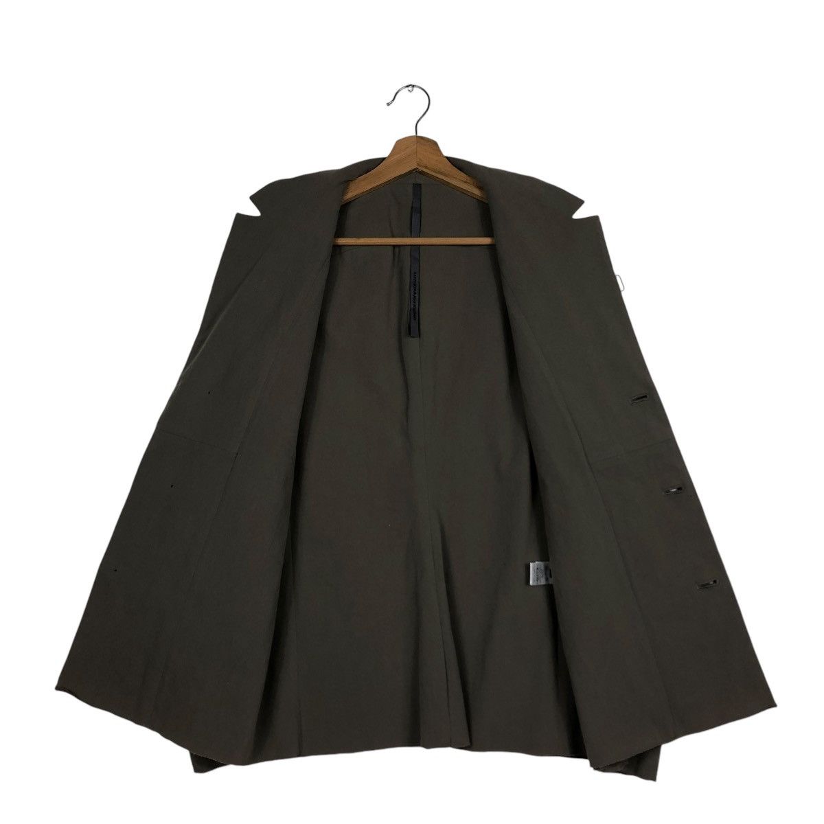 Kazuyuki Kumagai Attachment 🔥CASUAL COATS JACKETS BUTTON KAZUYUKI KUMAGAI ATTACHMENT Size US S / EU 44-46 / 1 - 13 Thumbnail