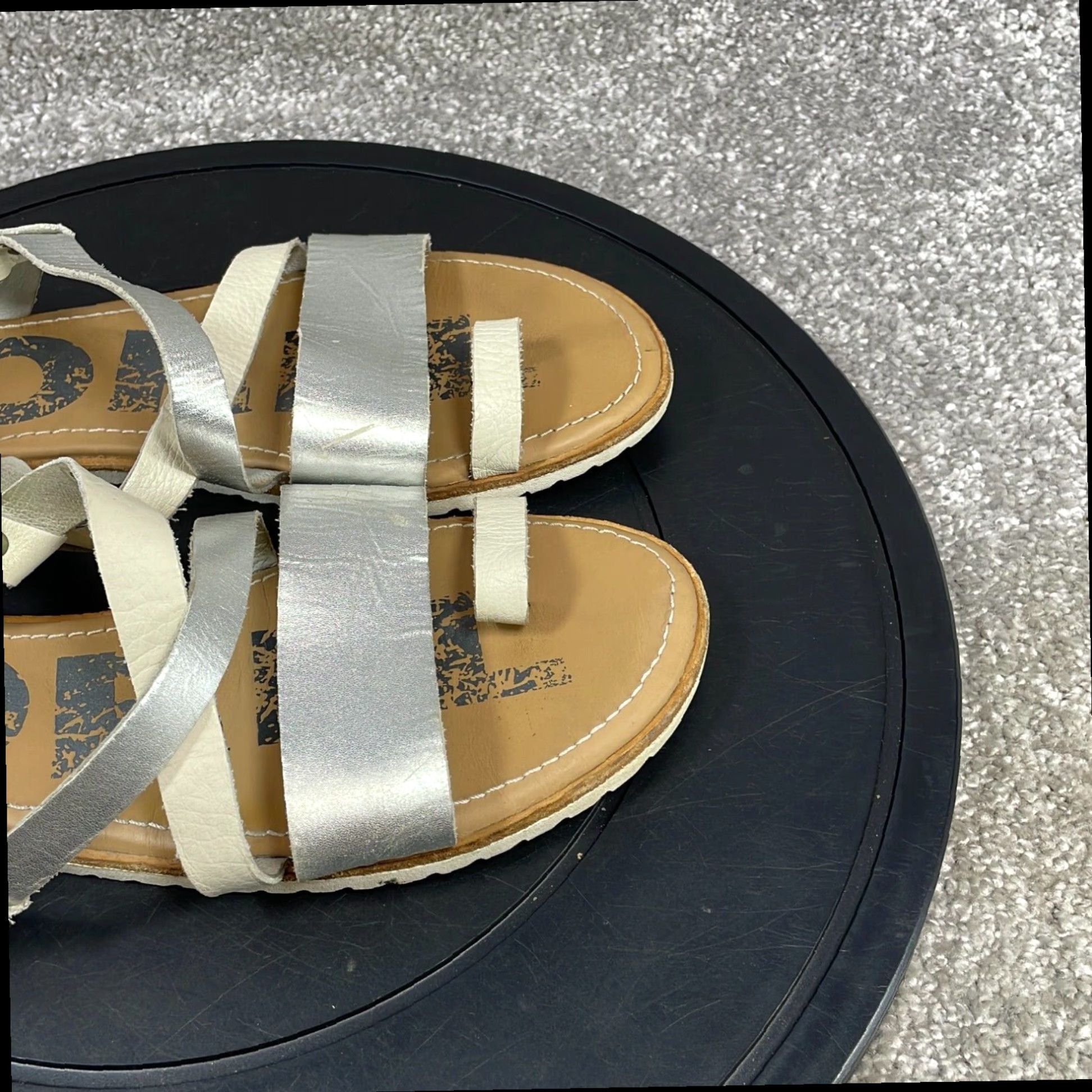 SOREL Ella Sandals Womens Size 10 Extra Large XL Silver Beige Leather Size US 8 / IT 38 - 6 Thumbnail