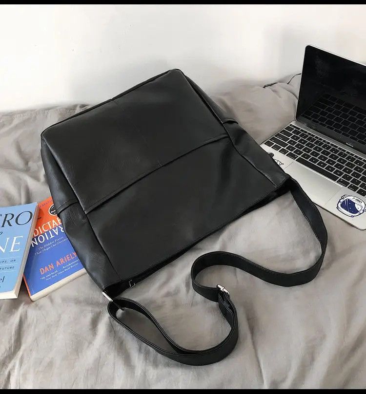 Japanese Brand Fashion y2k pu leather shoulder messenger bag vintage Size ONE SIZE - 10 Thumbnail