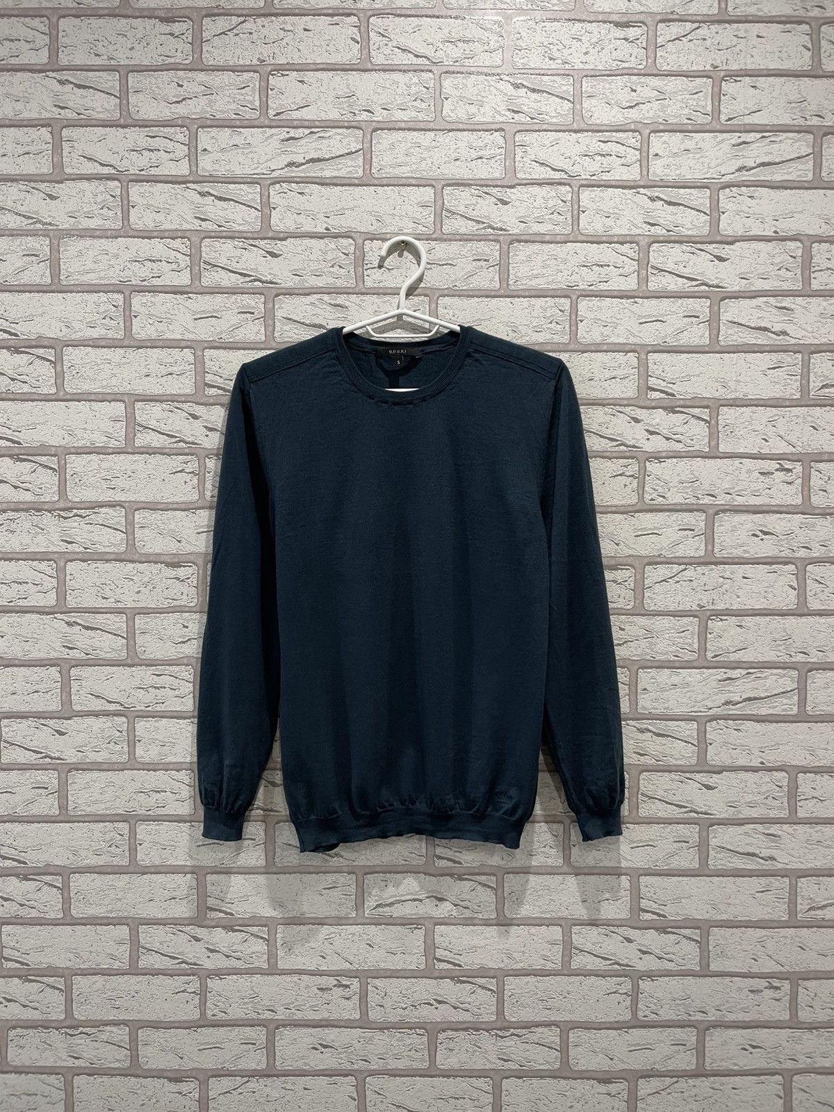 Gucci × Vintage Gucci Vintage Wool knited Sweater Small logo Made in Italy Size S / US 4 / IT 40 - 1 Thumbnail