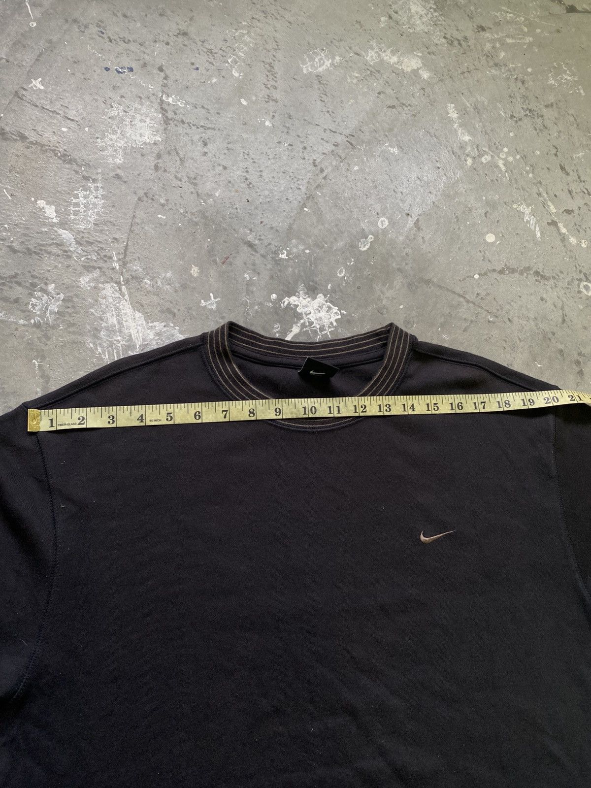 Nike Vintage Nike Small Swoosh Pullover Sweatshirt Size US L / EU 52-54 / 3 - 12 Thumbnail
