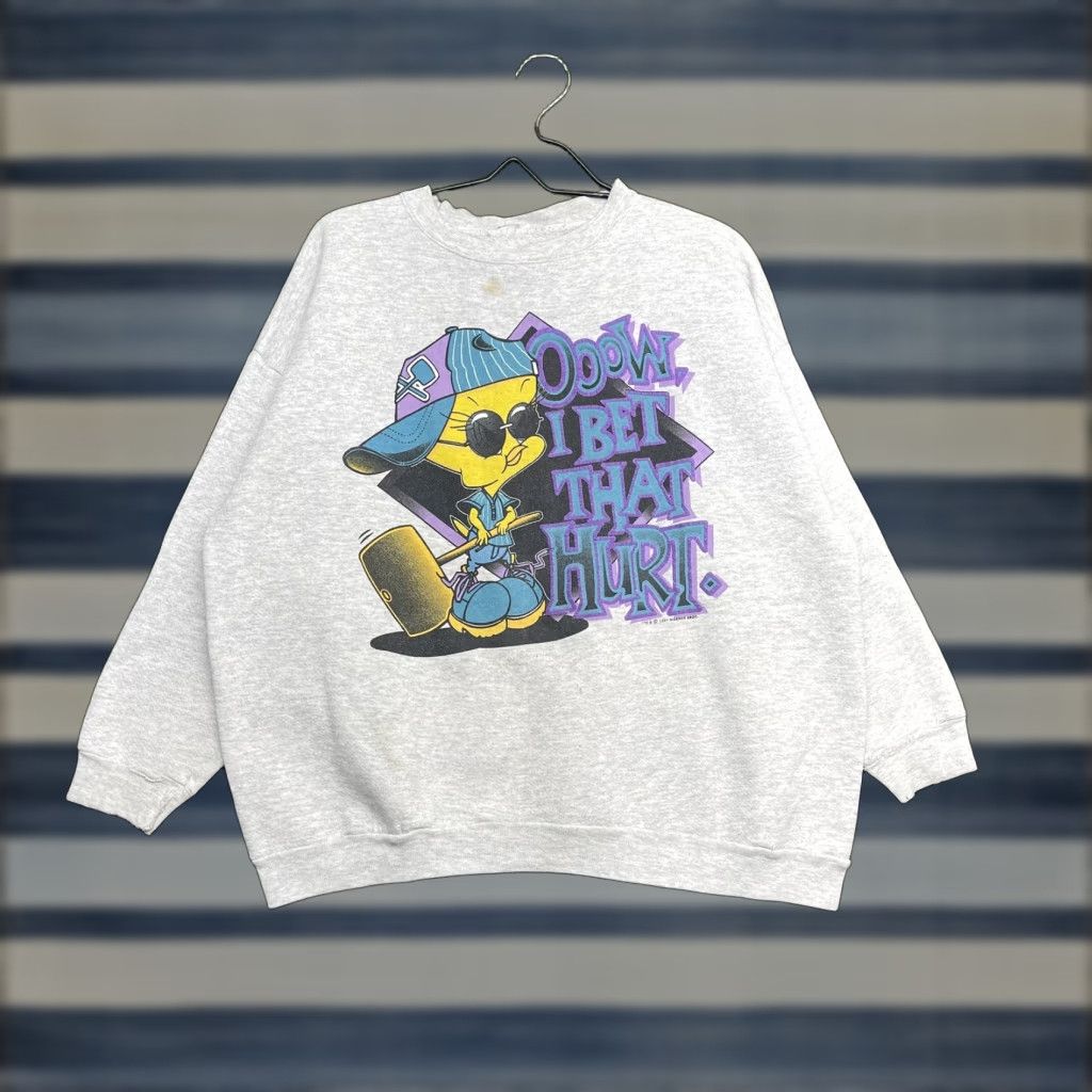 Vintage Vintage Warner Bros Sweatshirt Tweety Bird Mens Large Gray Ooow I Bet That Hurt 90s Size US L / EU 52-54 / 3 - 1 Thumbnail