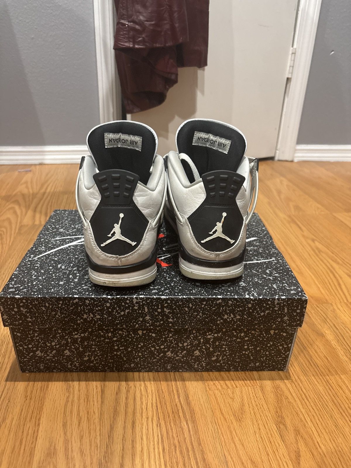 Jordan Brand Air Jordan 4 Military Black Size US 8 / EU 41 - 4 Thumbnail