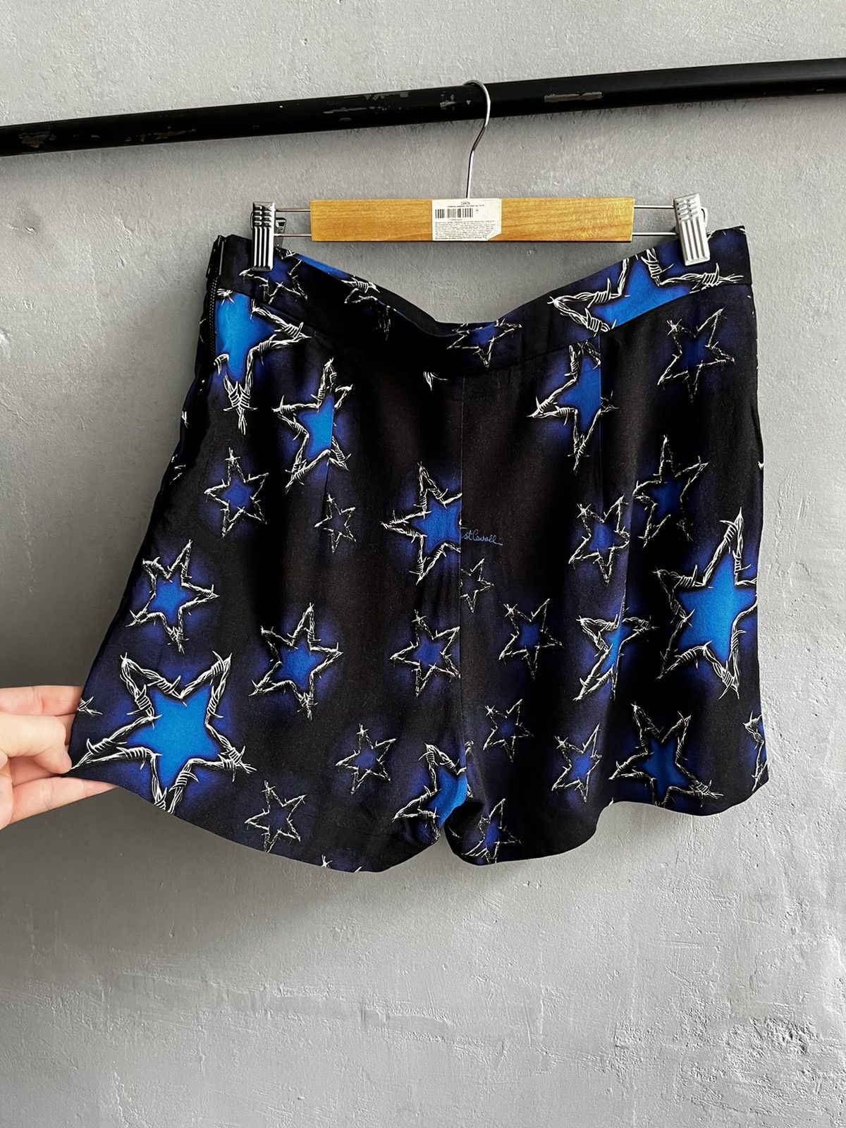 Just Cavalli × Roberto Cavalli Just Cavalli barbwire stars print shorts Size 30" / US 8 / IT 44 - 5 Thumbnail