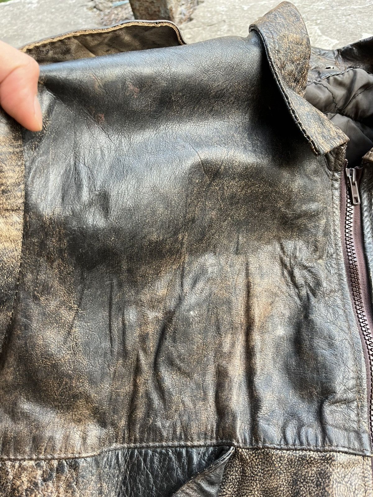 If Six Was Nine × Le Grande Bleu (L.G.B.) Thrashed Sun Faded Distressed Vintage Leather Bomber Jacket Size US M / EU 48-50 / 2 - 8 Thumbnail