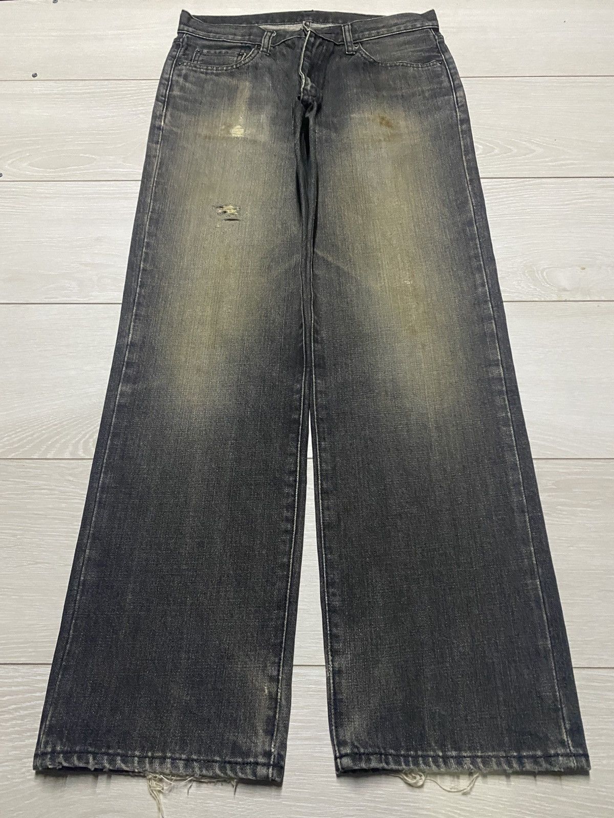 Uniqlo Vintage Japanese Brand Uniqlo Black Denim Distressed Jeans Size US 30 / EU 46 - 1 Thumbnail