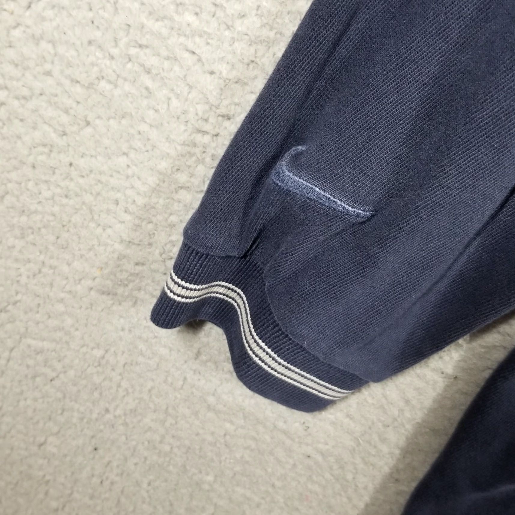Nike Vintage Nike 90s Men's XL Blue Ringer Crewneck Sweatshirt Embroidered Swoosh Size US XL / EU 56 / 4 - 3 Thumbnail