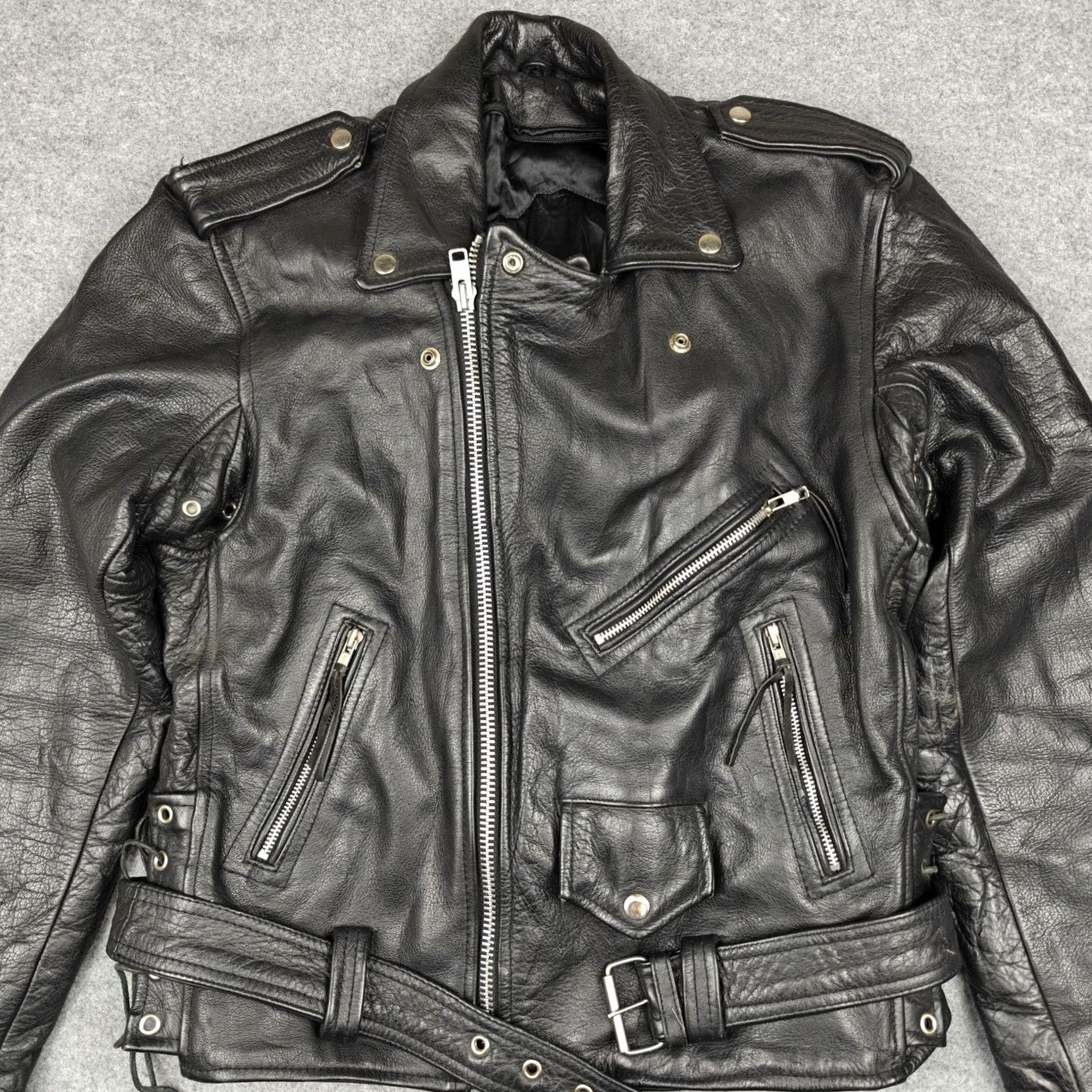 Harley Davidson VINTAGE Harley-Davidson Jacket Mens Medium Black Leather Biker HOG Patches Size US M / EU 48-50 / 2 - 3 Thumbnail