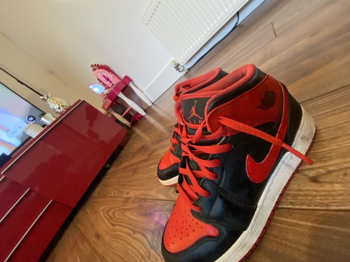 Nike Air jordans 1 Size US 6.5 / EU 39-40 - 2 Thumbnail