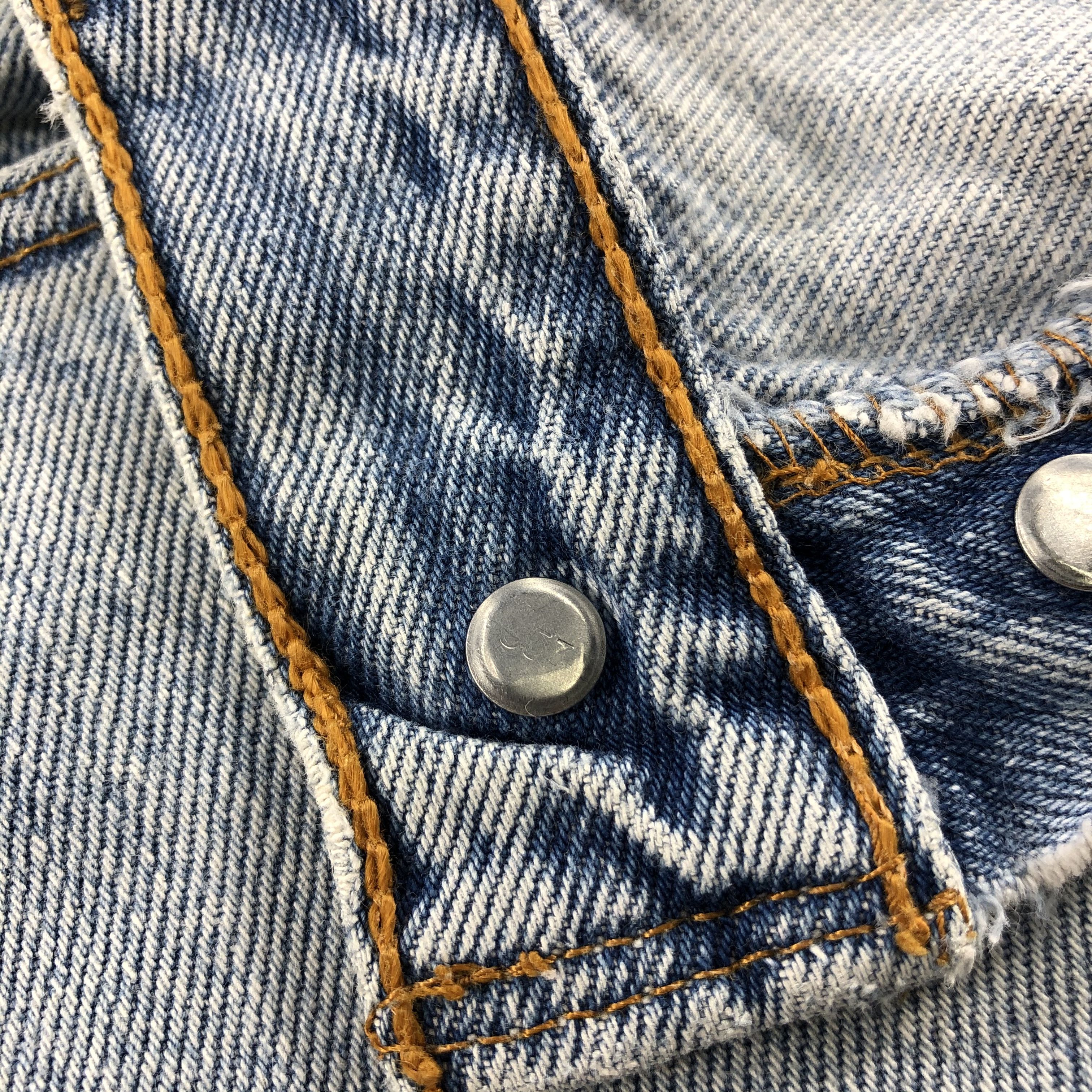 Levi's Vintage 90s Light Wash Distress Levis 501 Jeans-JM843 Size US 30 / EU 46 - 9 Thumbnail