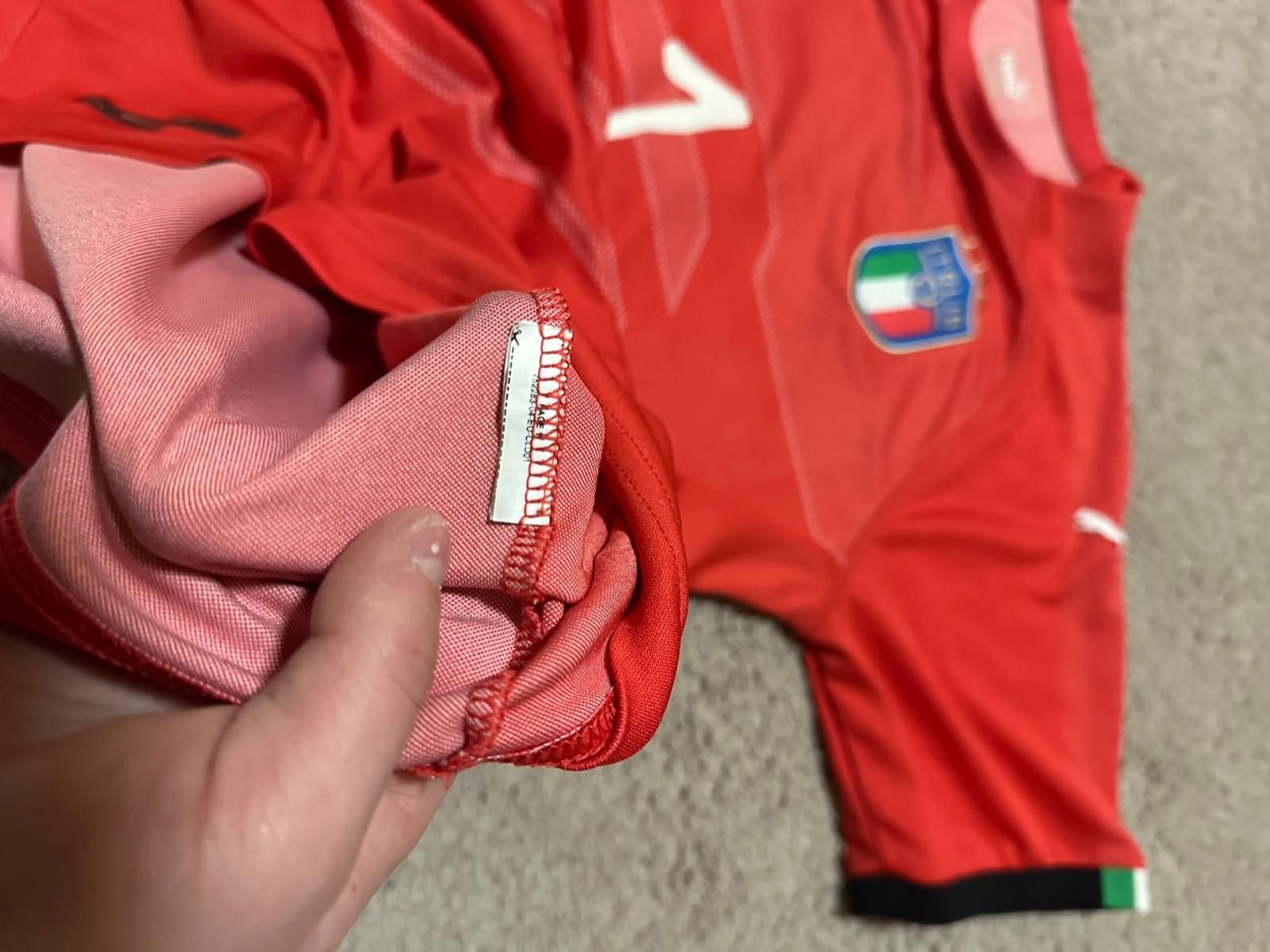 Puma ITALY NATIONAL TEAM 2021 2022 GOALKEEPER JERSEY SHIRT PUMA S Size US L / EU 52-54 / 3 - 5 Thumbnail