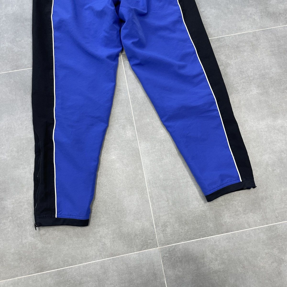 Adidas × Vintage Vintage Adidas Track Pants Size M Size US 32 / EU 48 - 14 Thumbnail