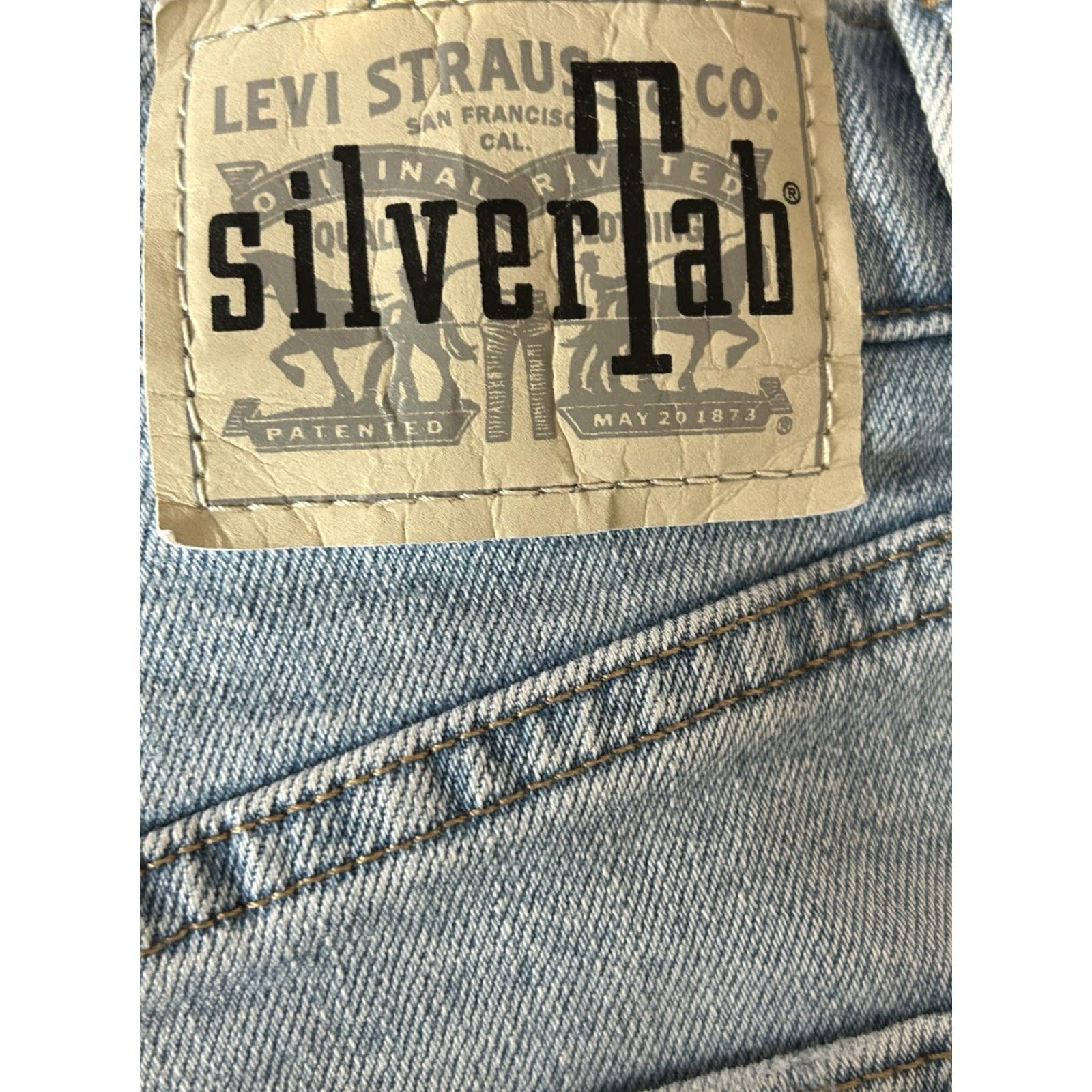 Levi's Levis Silver Tab Womens Blue Denim Mom Jeans Tapered Leg 28x27 Size 28" / US 6 / IT 42 - 8 Thumbnail