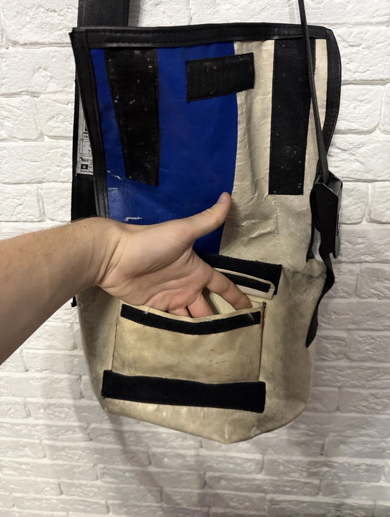 Freitag Freitag Medium Crossbody Tranformer Bag Recycled Vintage Size ONE SIZE - 9 Thumbnail