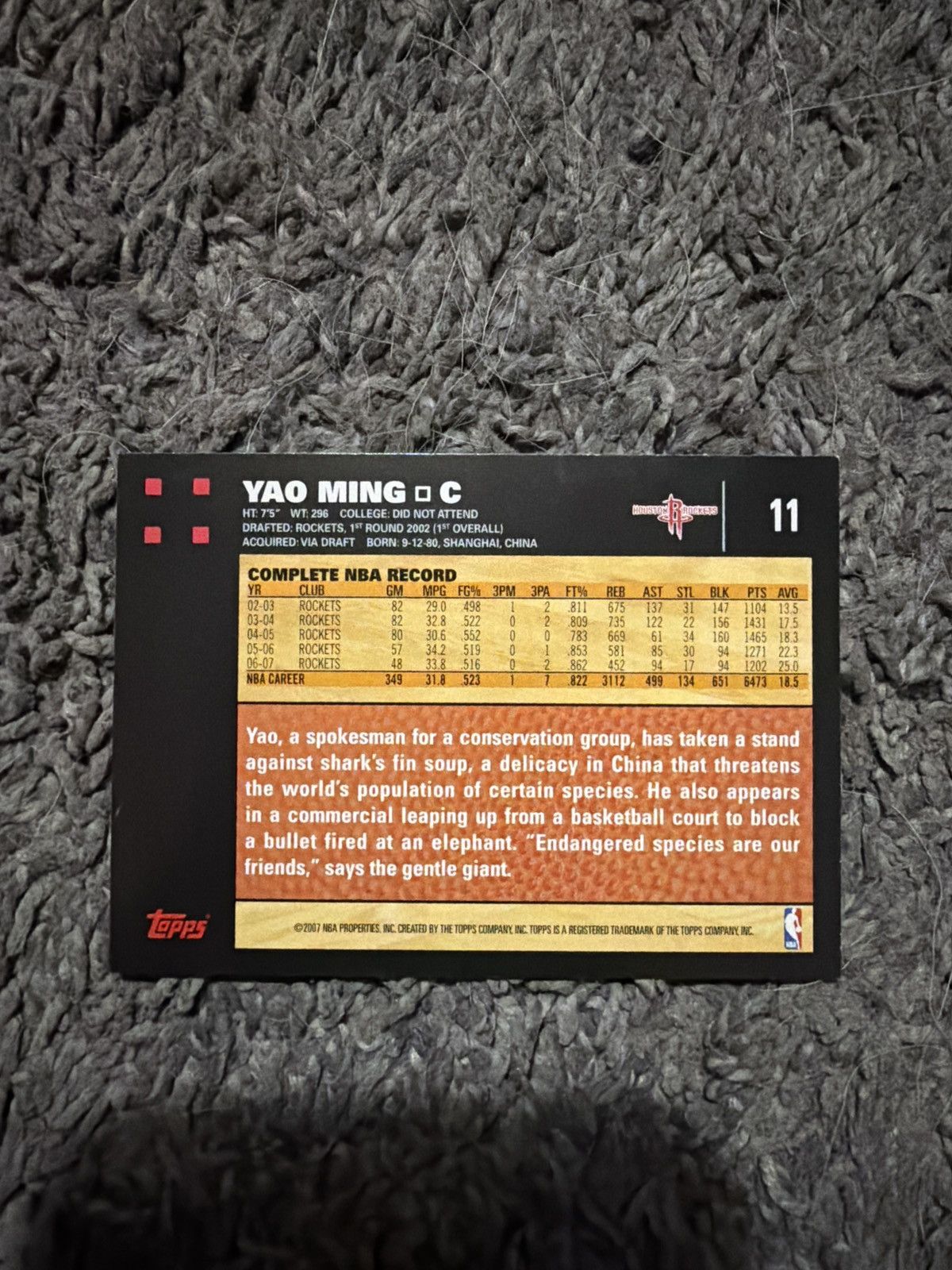 NBA 2007 Topps #11 Yao Ming Card Size ONE SIZE - 2 Thumbnail