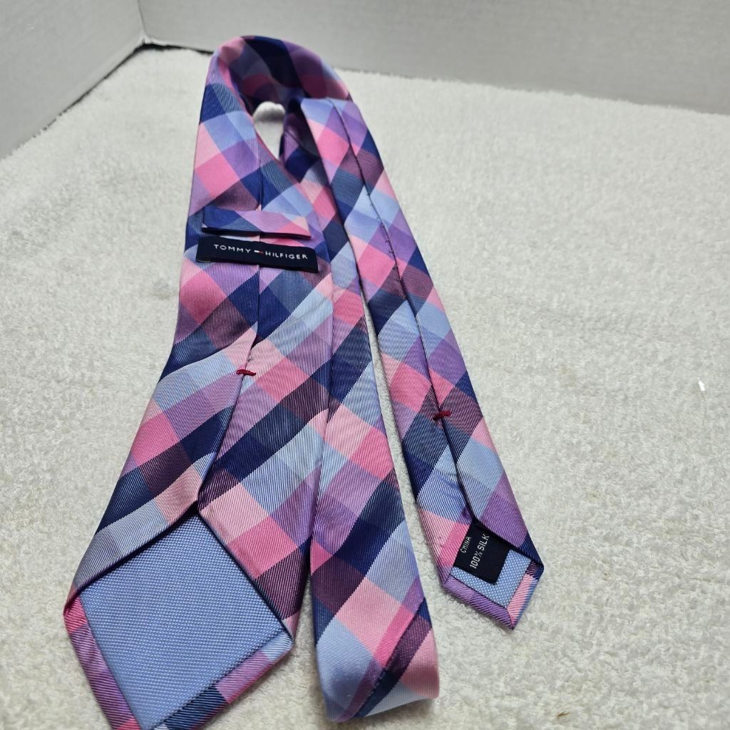 Tommy Hilfiger Men's Tommy Hilfiger Plaid Silk Tie One Size Pink Blue Size ONE SIZE - 4 Thumbnail