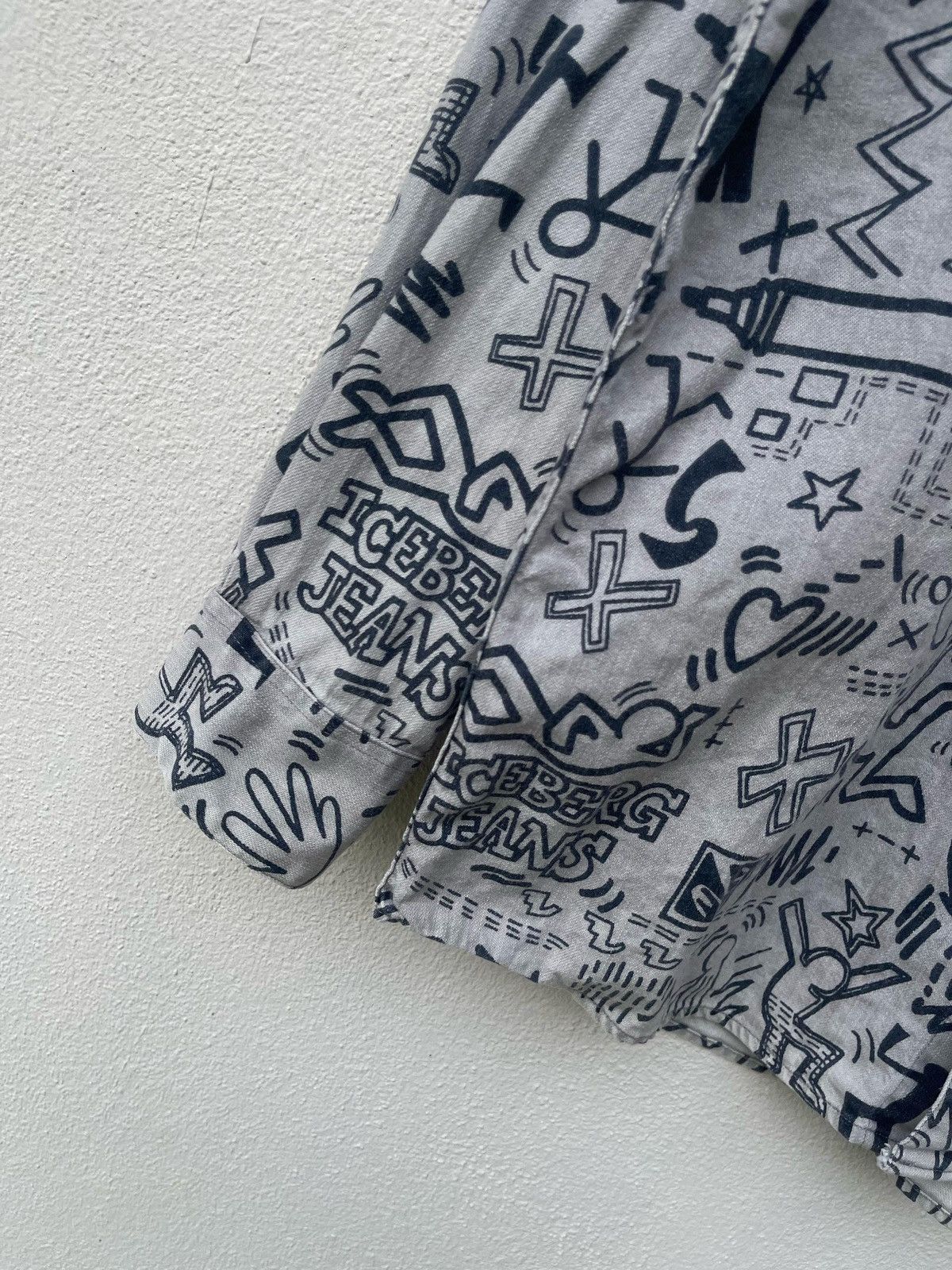 Iceberg × Keith Haring × Vintage 90s Iceberg Keith Haring Fullprint Button Shirt Size US M / EU 48-50 / 2 - 12 Thumbnail