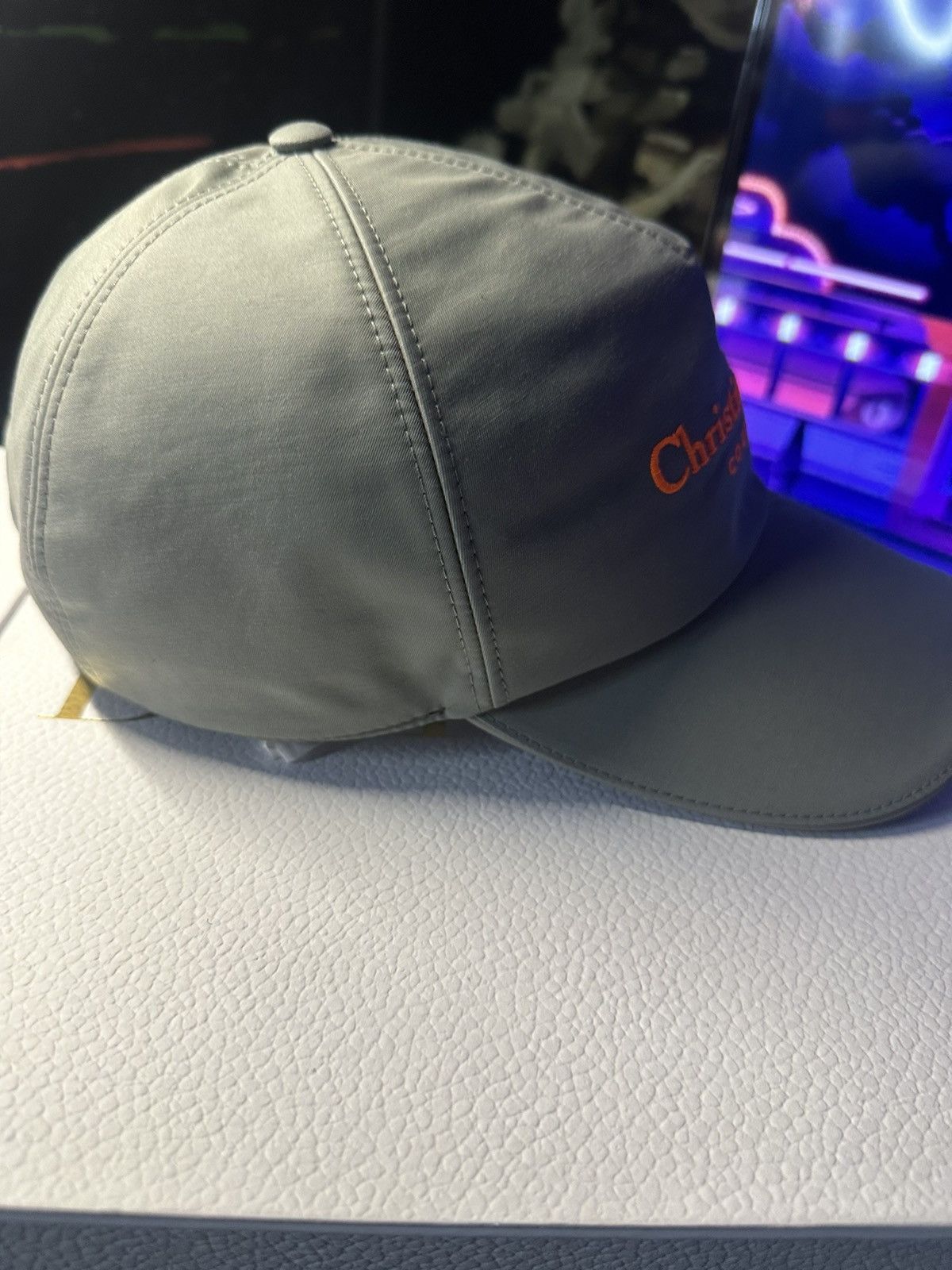 Dior CHRISTIAN DIOR COUTURE CAP GRAY AND FLUORESCENT ORANGE Size ONE SIZE - 2 Thumbnail