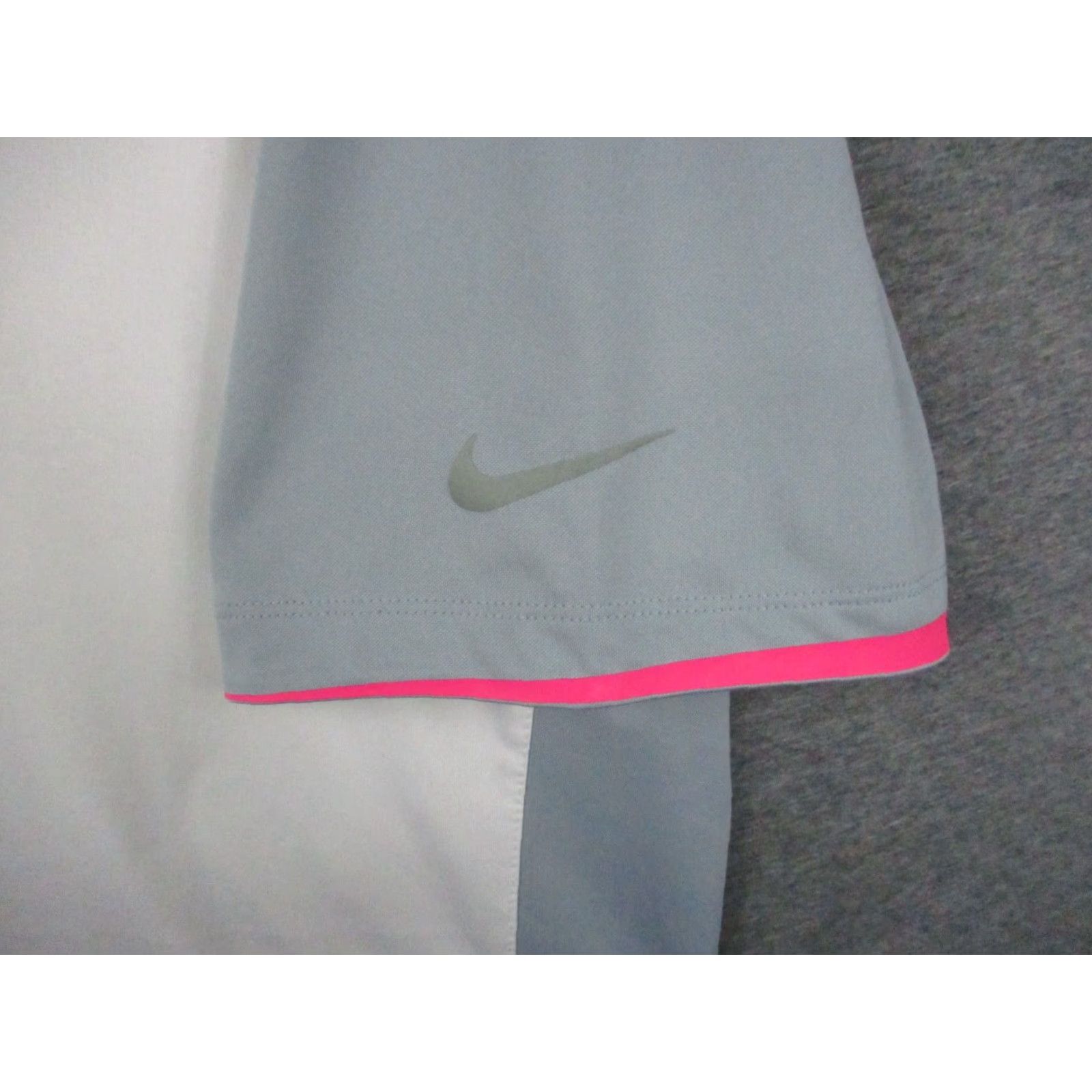Nike Nike Golf Tour Performance Shirt Large Mens Colorblock Gray White Dri Fit Polo Shirt Size US L / EU 52-54 / 3 - 2 Thumbnail