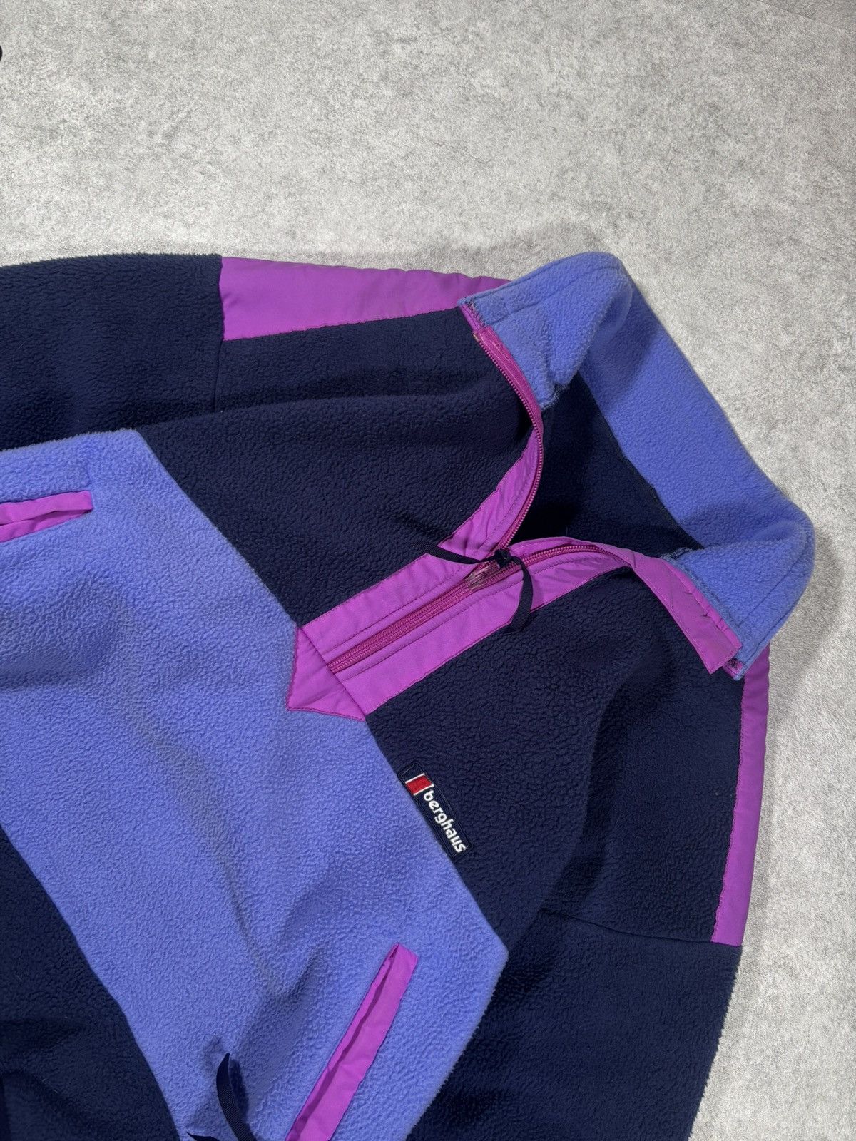 Berghaus Vintage Berghaus Aztec Fleece Quarter Zip Pullover Gorpcore Size US L / EU 52-54 / 3 - 2 Thumbnail