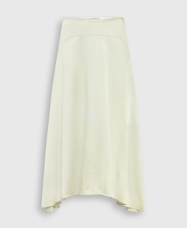 Asymmetric skirt