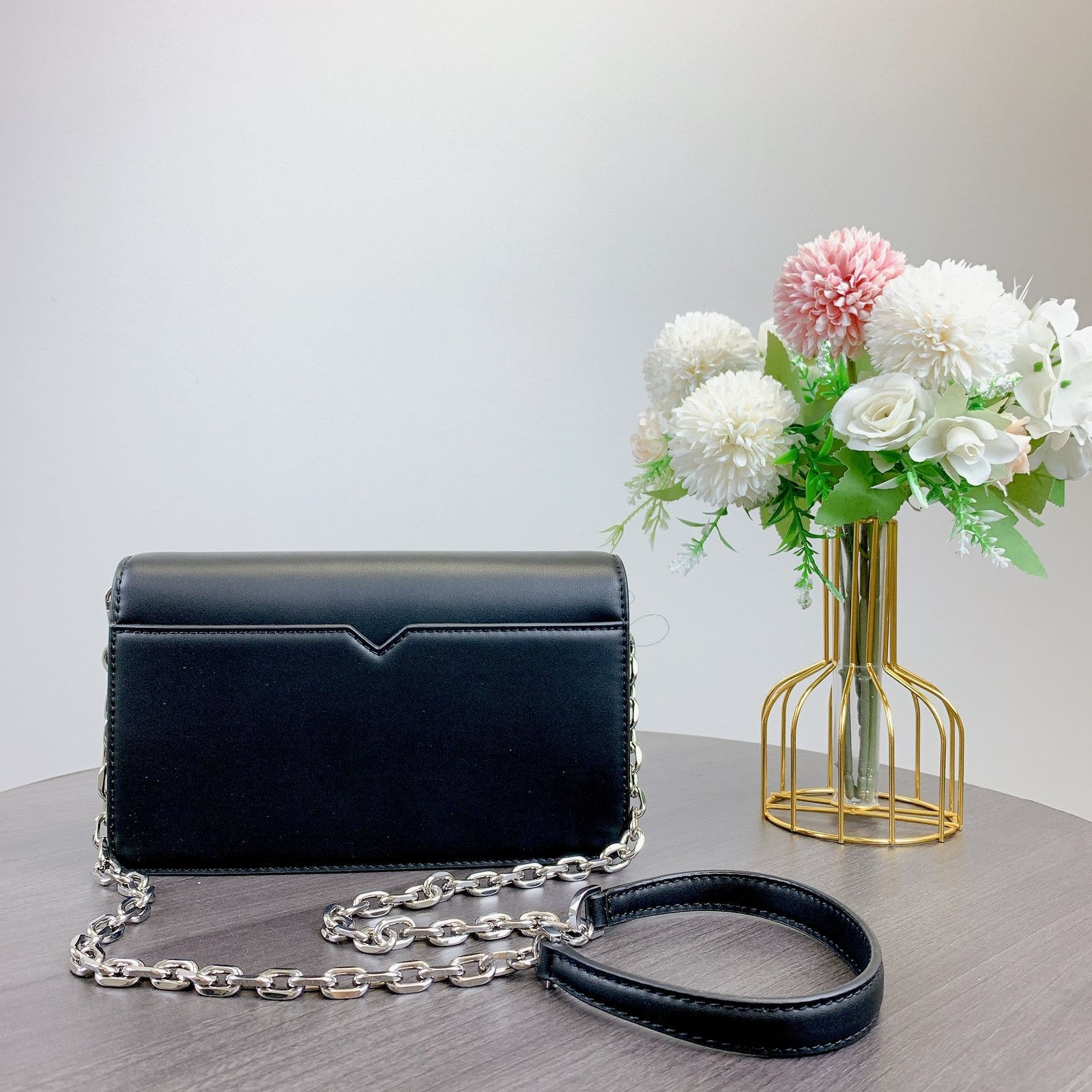 Michael Kors Michael Kors 35R3S0EC60 Cece Medium Clutch IN BLACK Size ONE SIZE - 4 Thumbnail