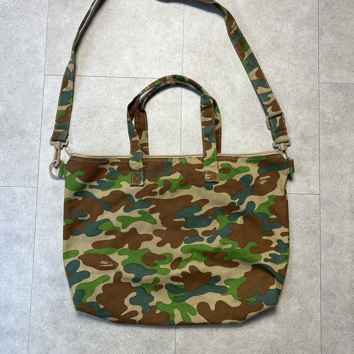Bape A BATHING APE BAPE Camo Shoulder Bag Size ONE SIZE - 1 Thumbnail
