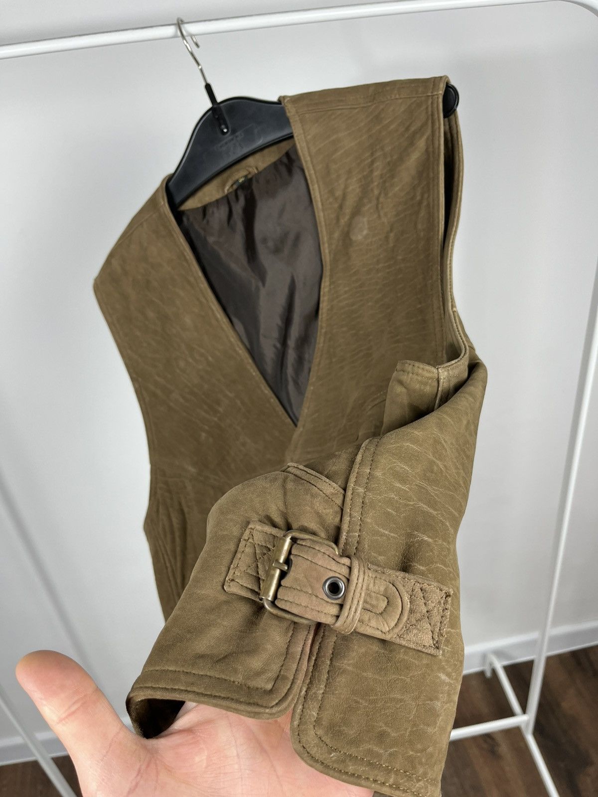 Genuine Leather Men’s Brown Genuine Leather Vest Size 50 EU Size US M / EU 48-50 / 2 - 9 Thumbnail