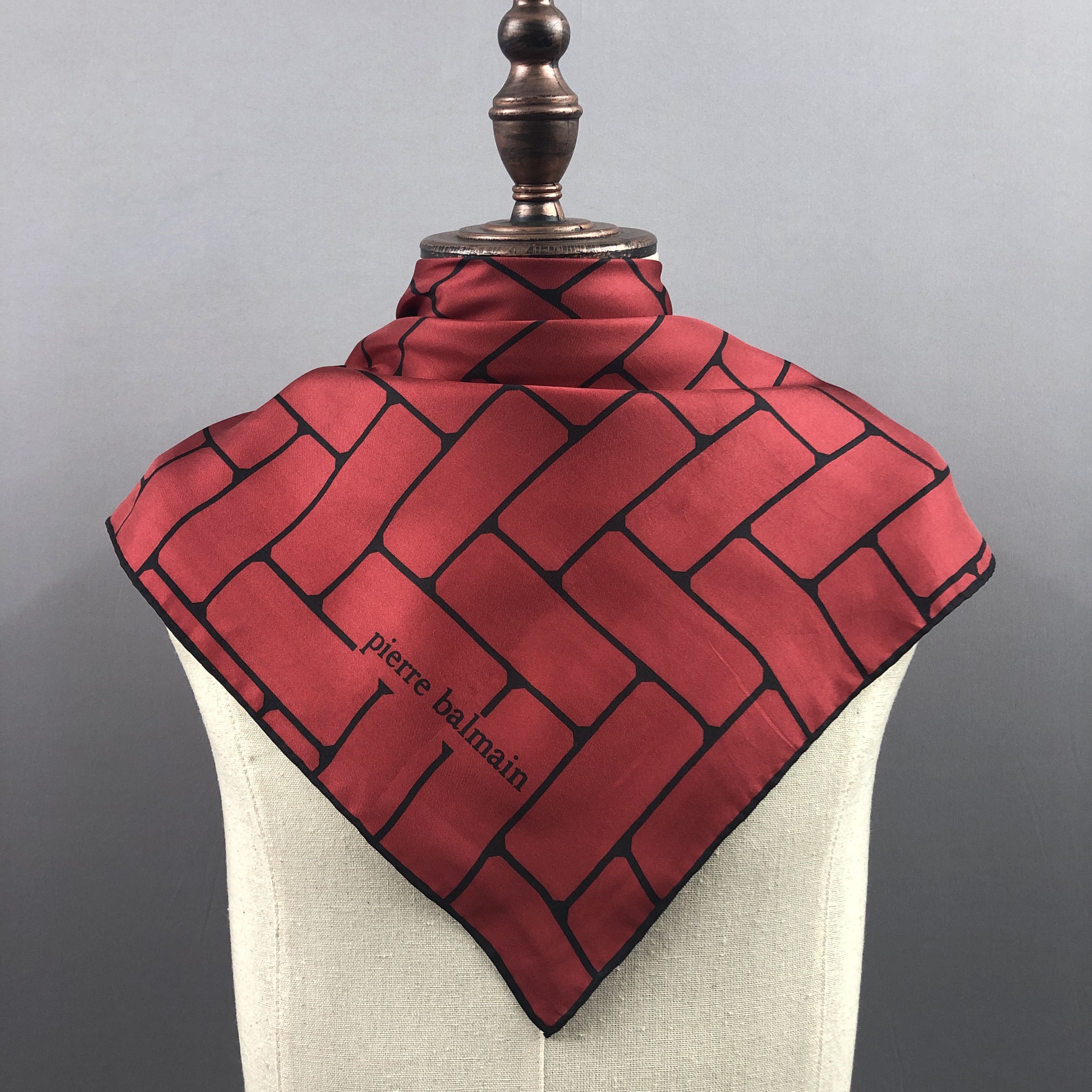 Pierre Balmain × Vintage Vintage Pierre Balmain SILK Scarf Twill Stole Wraps Scarves Size ONE SIZE - 2 Thumbnail