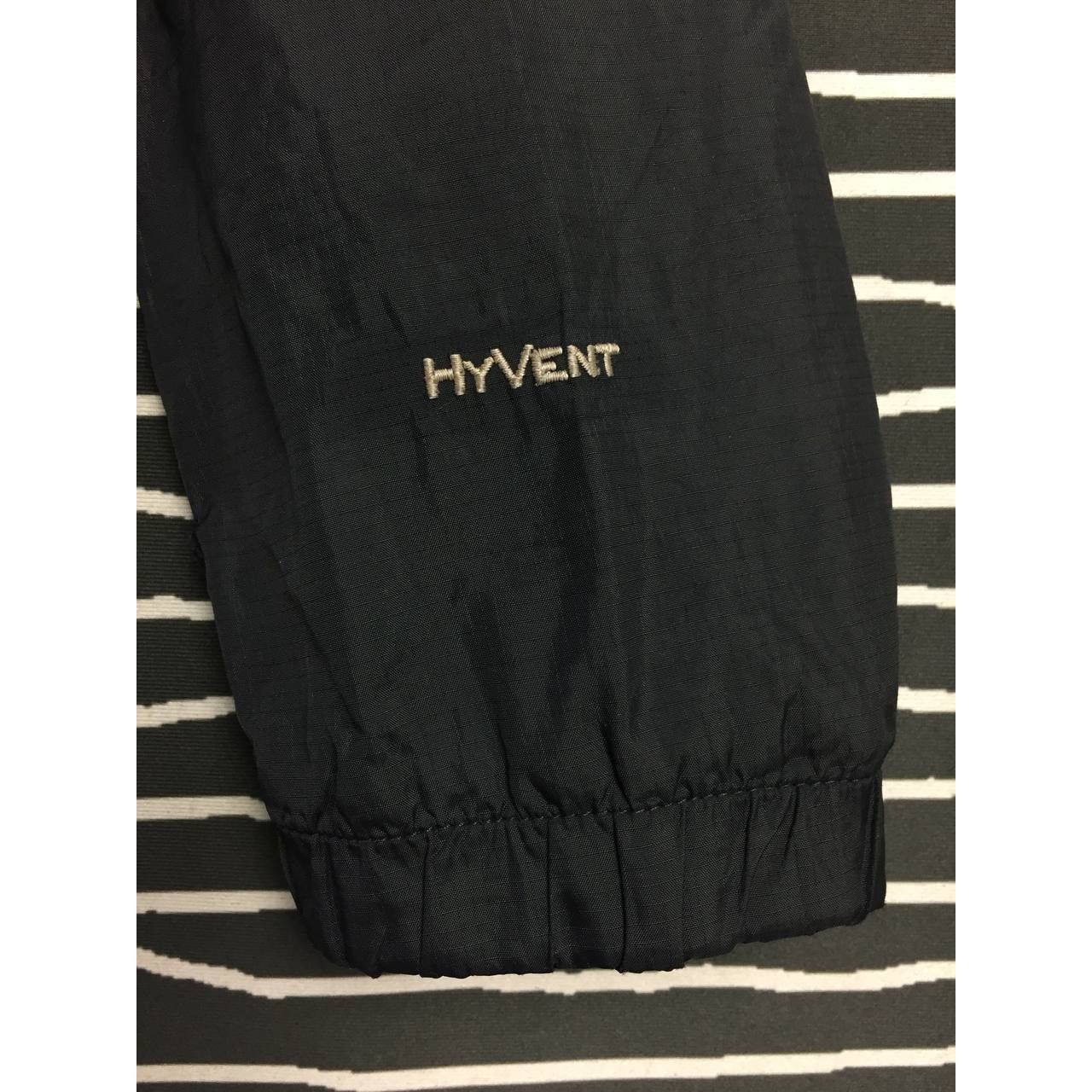 The North Face × Vintage The North Face Women's HyVent Outdoor Windbreaker Jacket Size M / US 6-8 / IT 42-44 - 10 Thumbnail