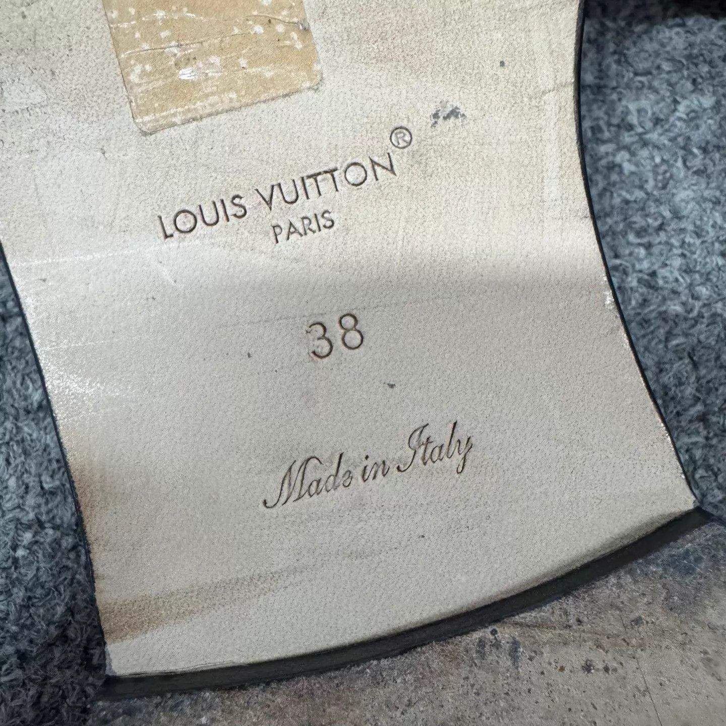 Louis Vuitton LV x Takashi Murakami Sakura Bow Slippers Size US 7.5 / IT 37.5 - 6 Thumbnail