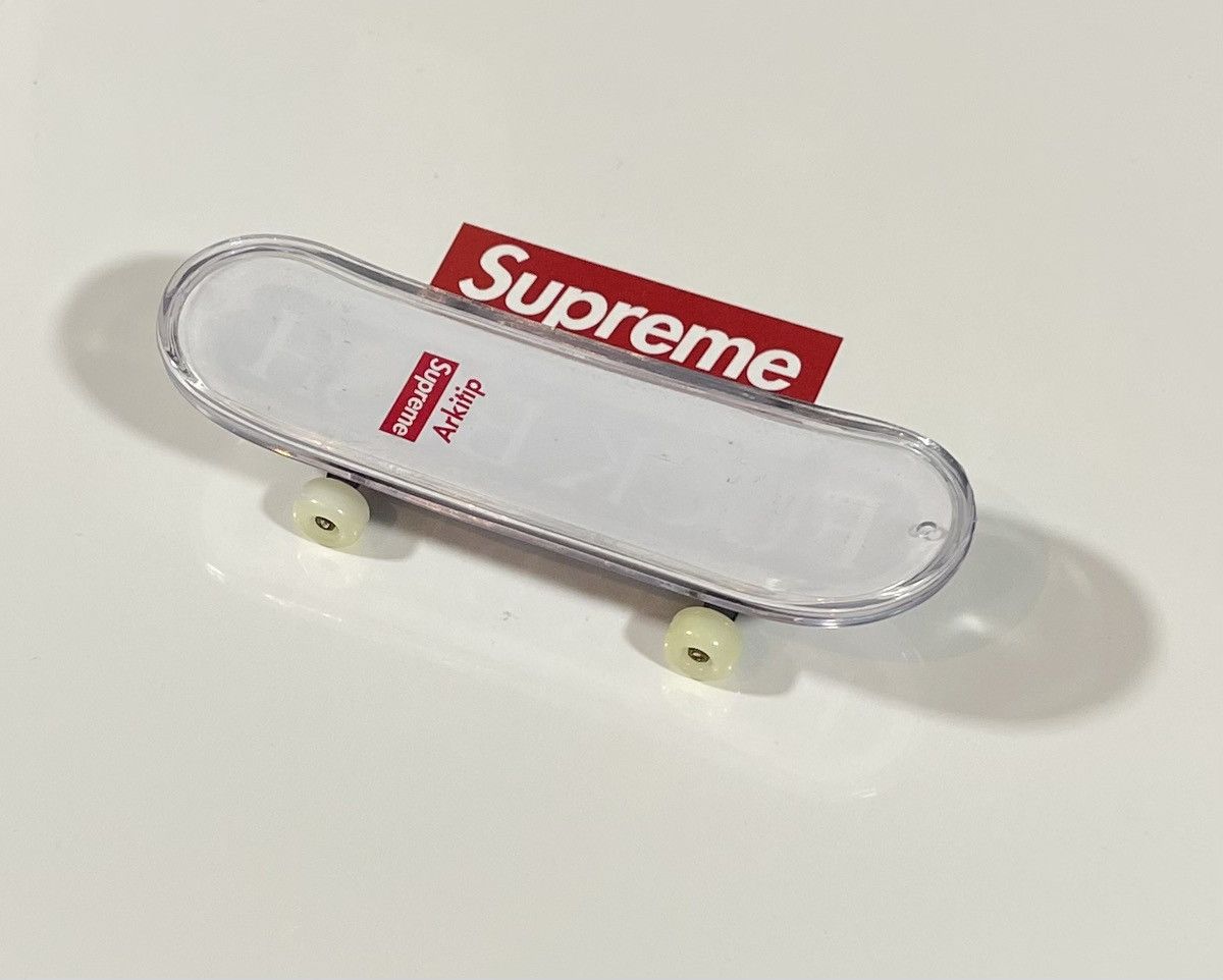 SUPREME × Arkitip + Finger Skateboard 【公式通販】