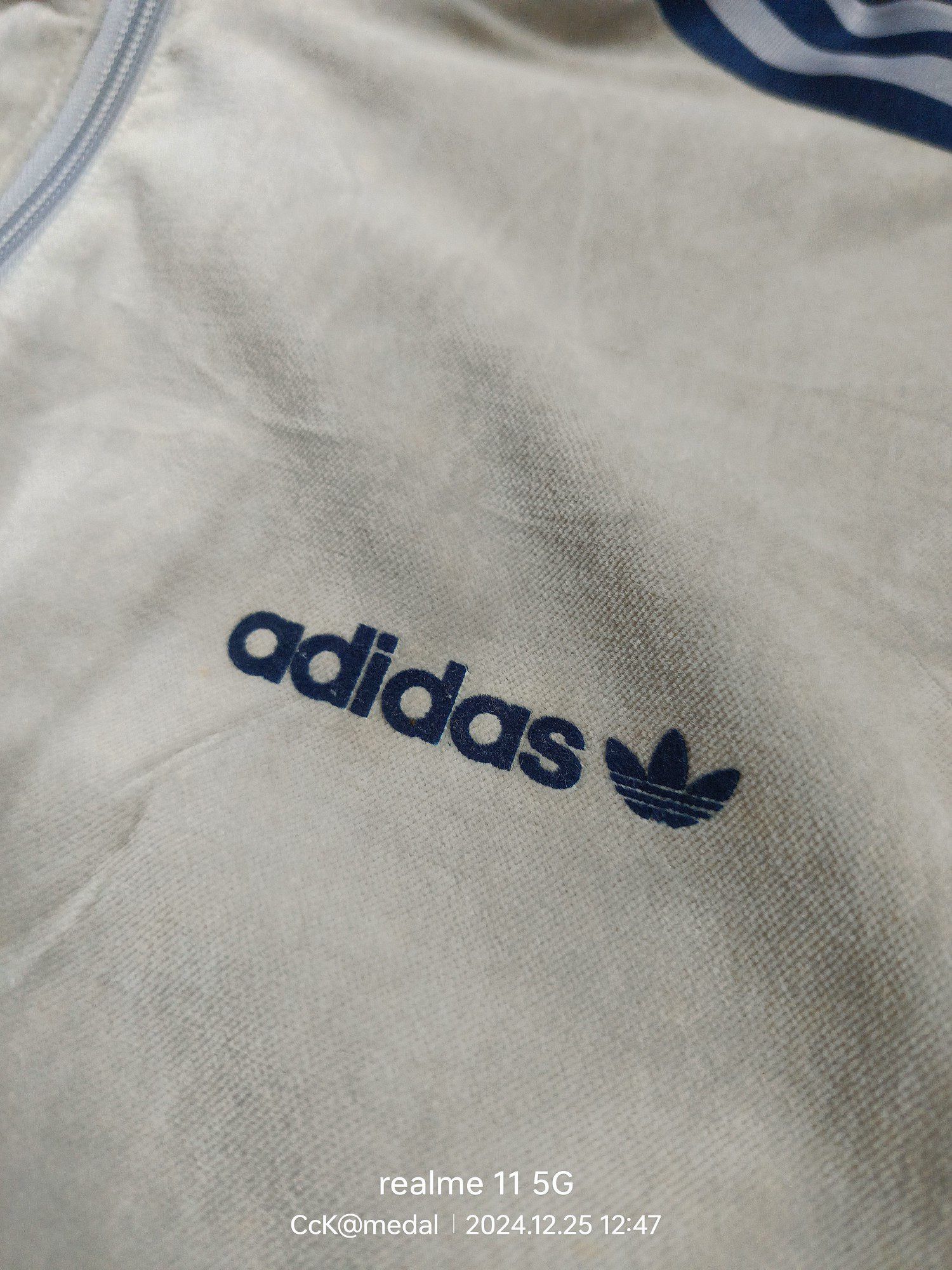 Adidas × Velvet Adidas Archive Series Size US L / EU 52-54 / 3 - 3 Thumbnail