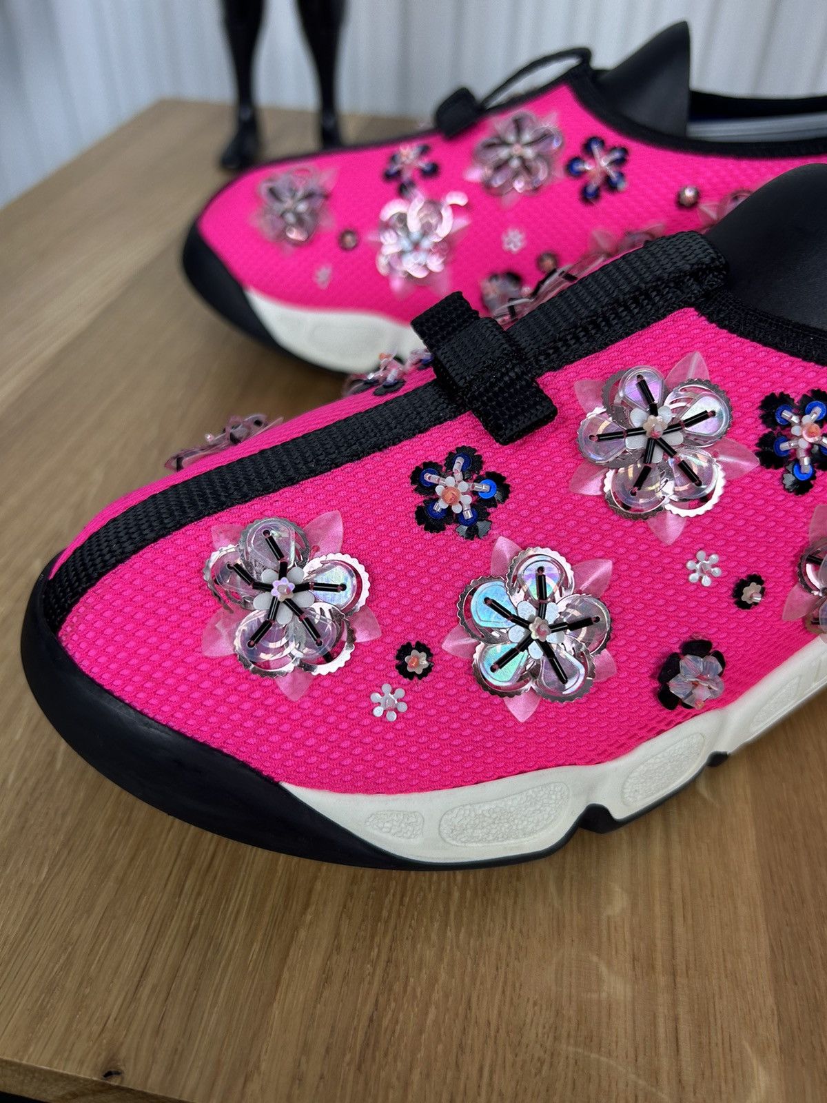 Dior Christian Dior Mesh Embellished sneaker Size US 7 / IT 37 - 3 Thumbnail