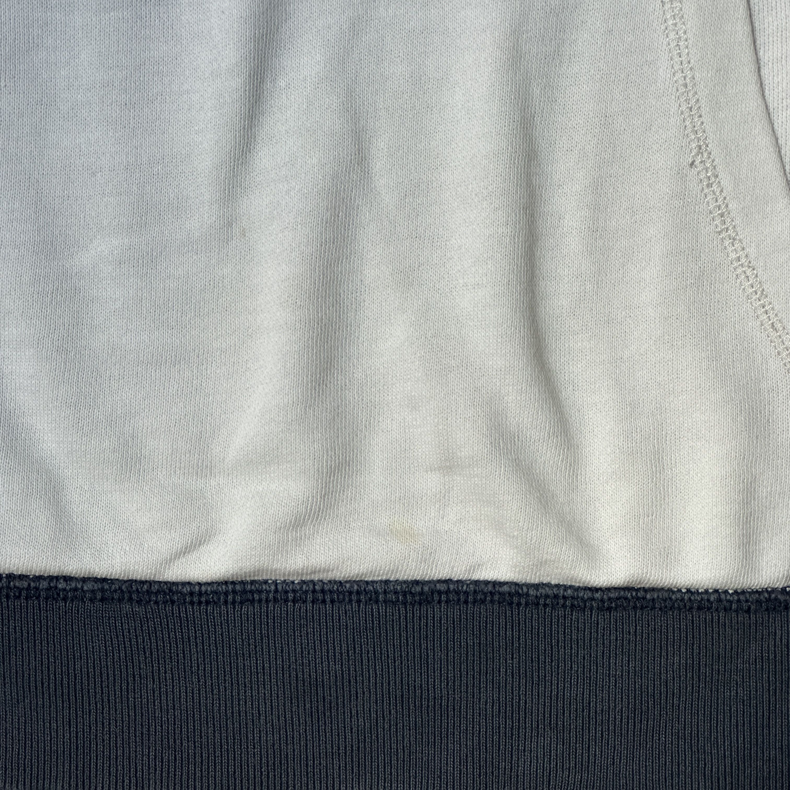 Abercrombie & Fitch Vintage Abercrombie & Fitch Two-Tone Pullover Hoodie Size Small Size US S / EU 44-46 / 1 - 3 Thumbnail