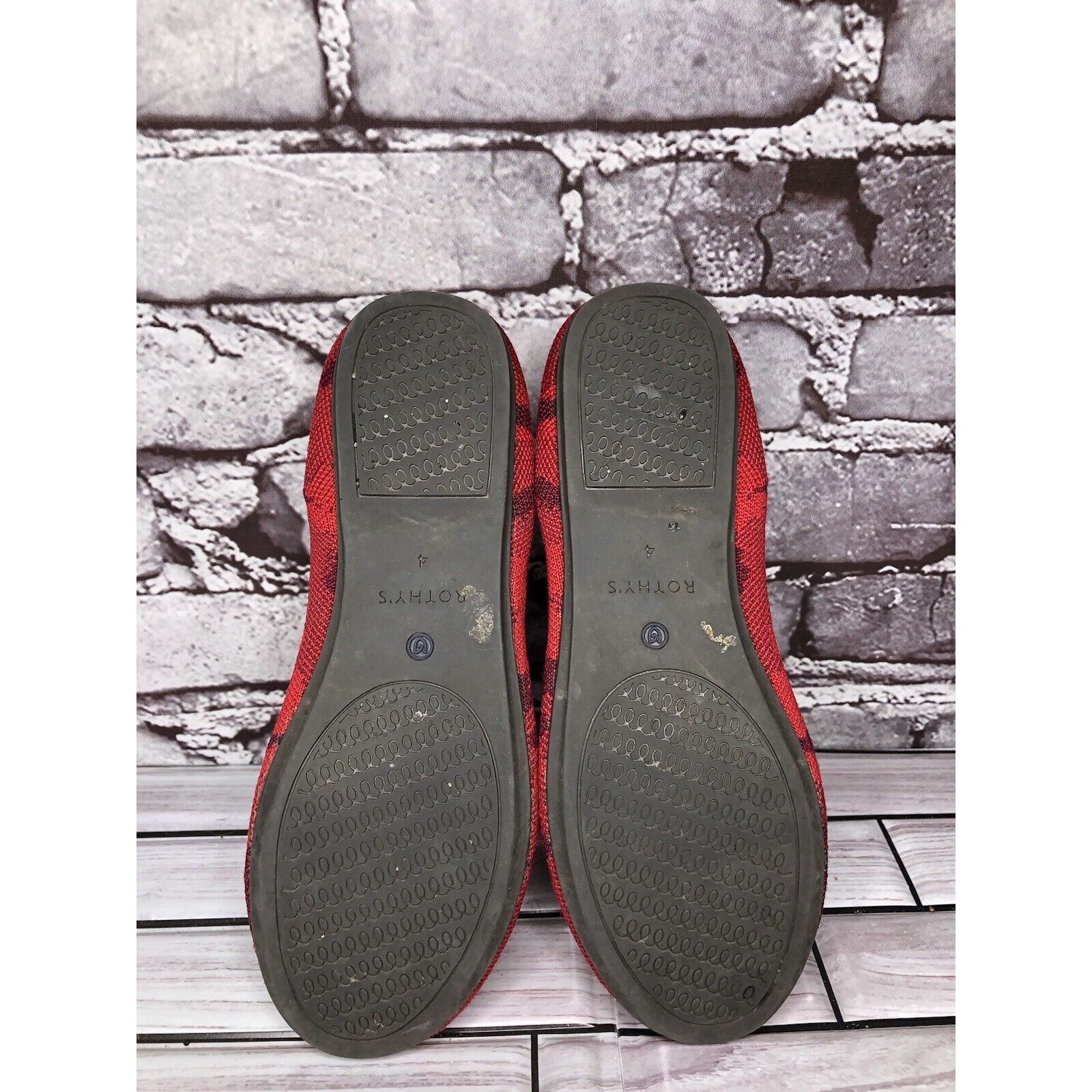 Other Rothy’s Red Camo Fabric Knit Round Toe Slip On Flats Shoes W Size US 4.5 / IT 34.5 - 8 Thumbnail